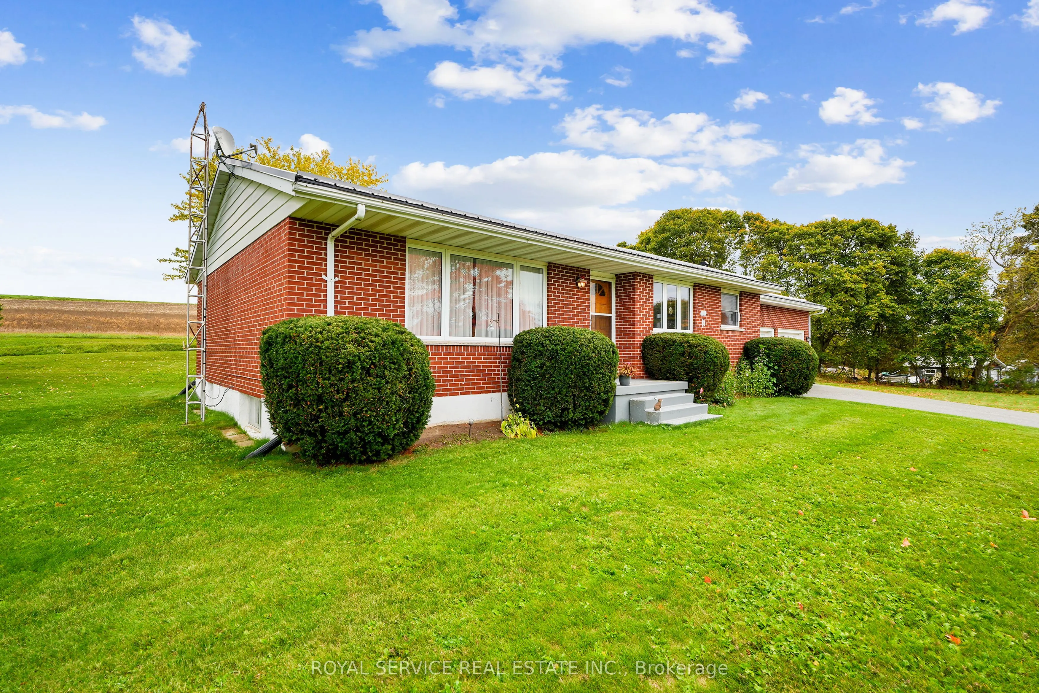 3879 Burnham Street N