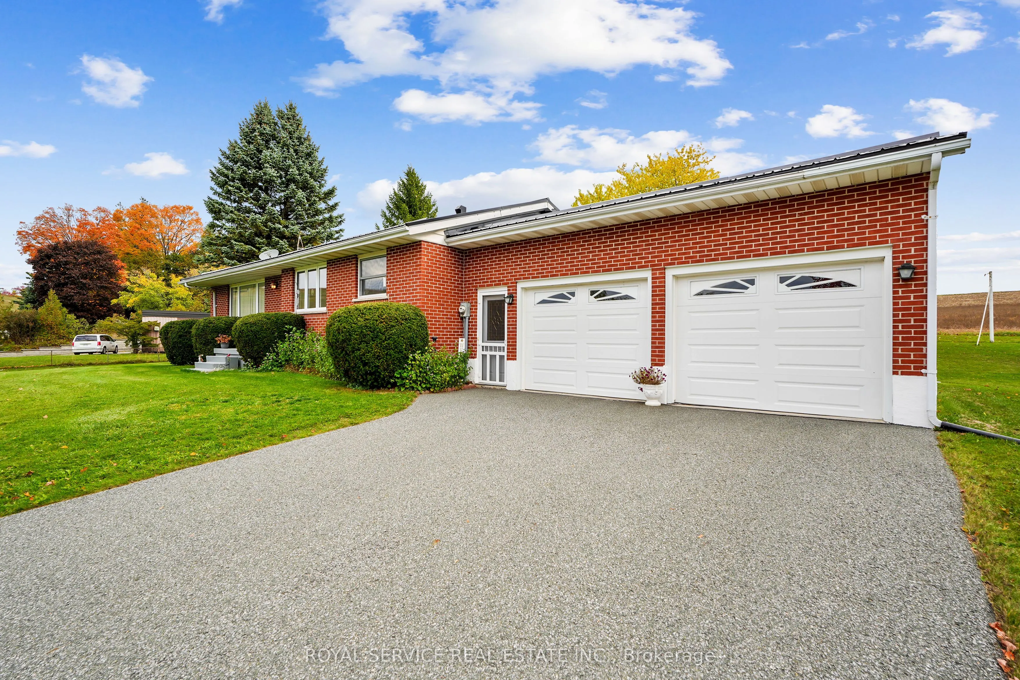 3879 Burnham Street N