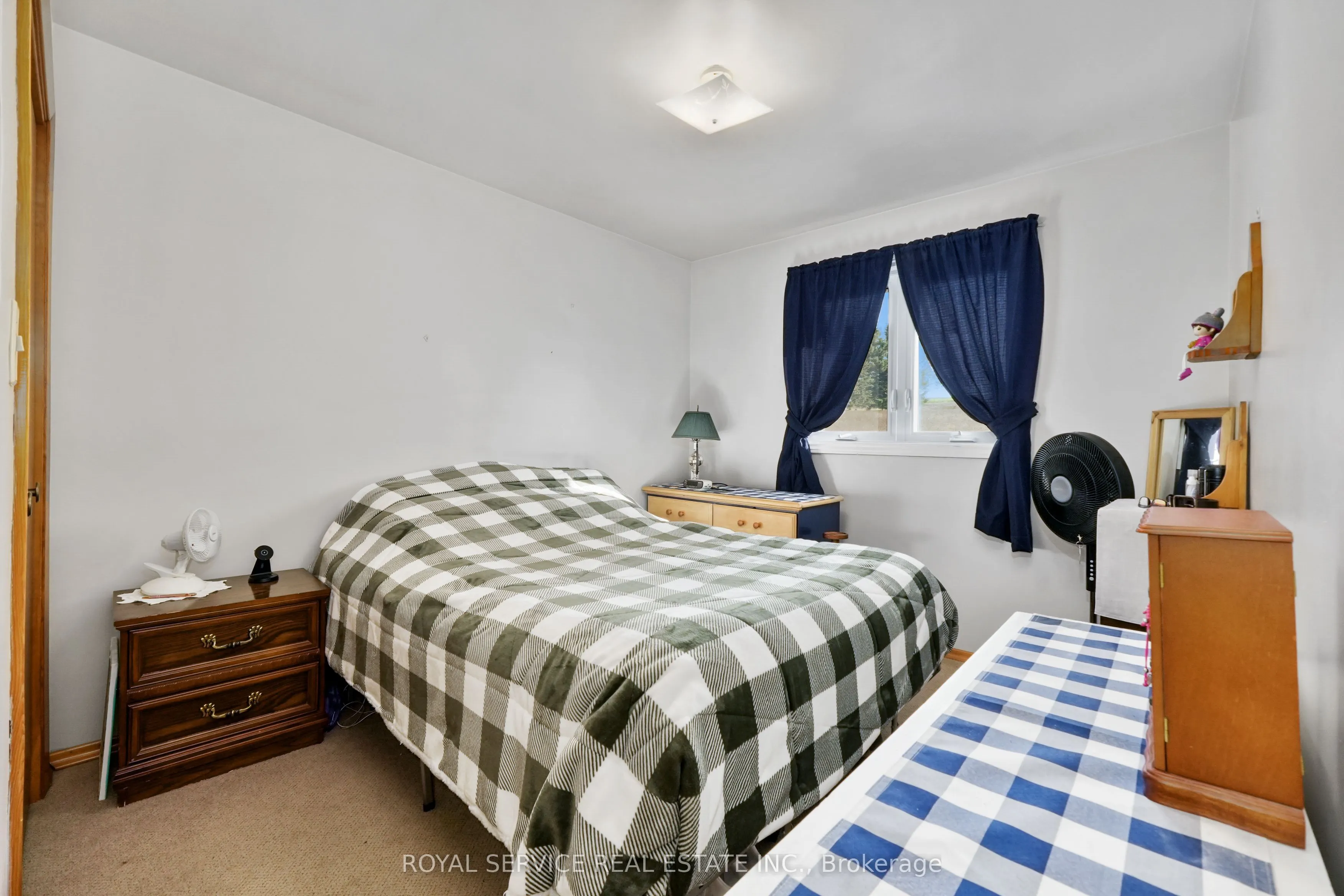 3879 Burnham Street N