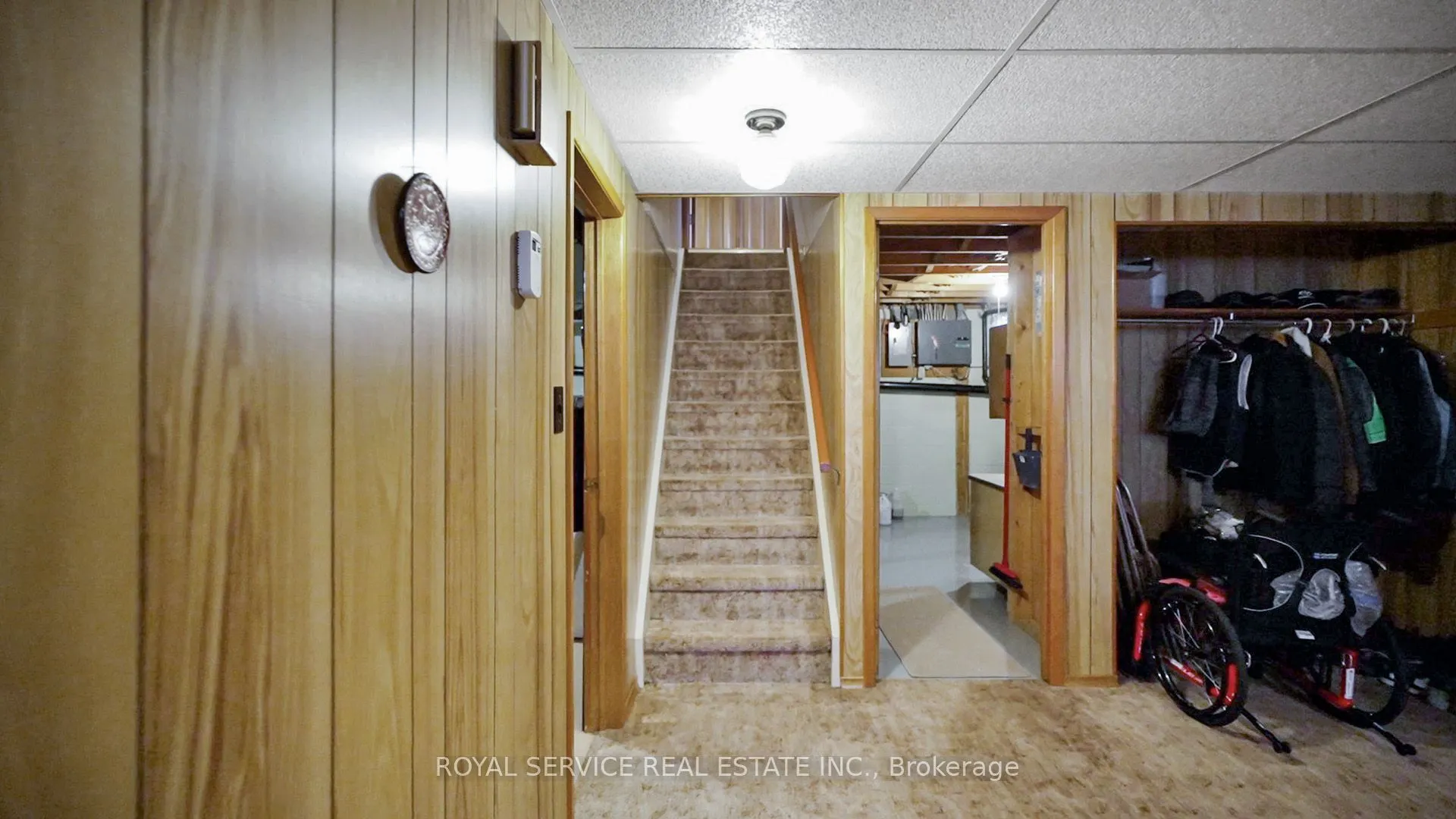 3879 Burnham Street N