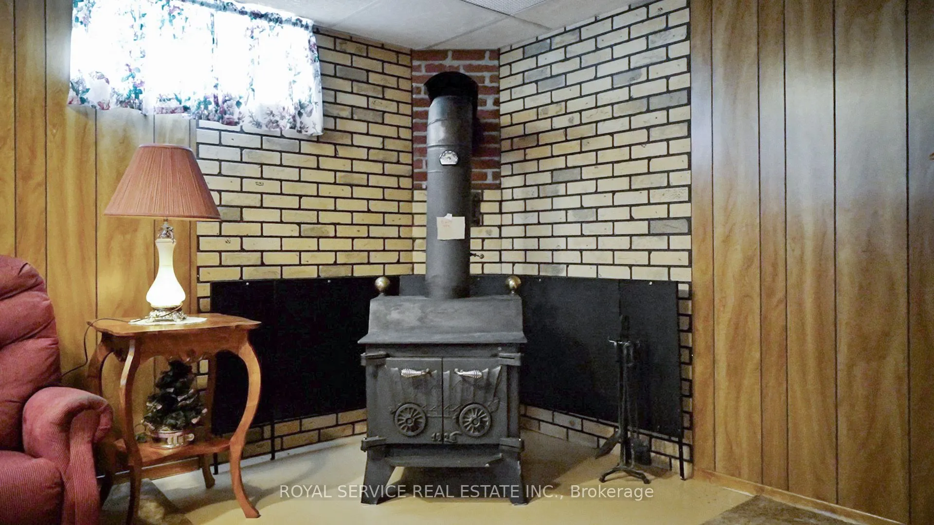 3879 Burnham Street N