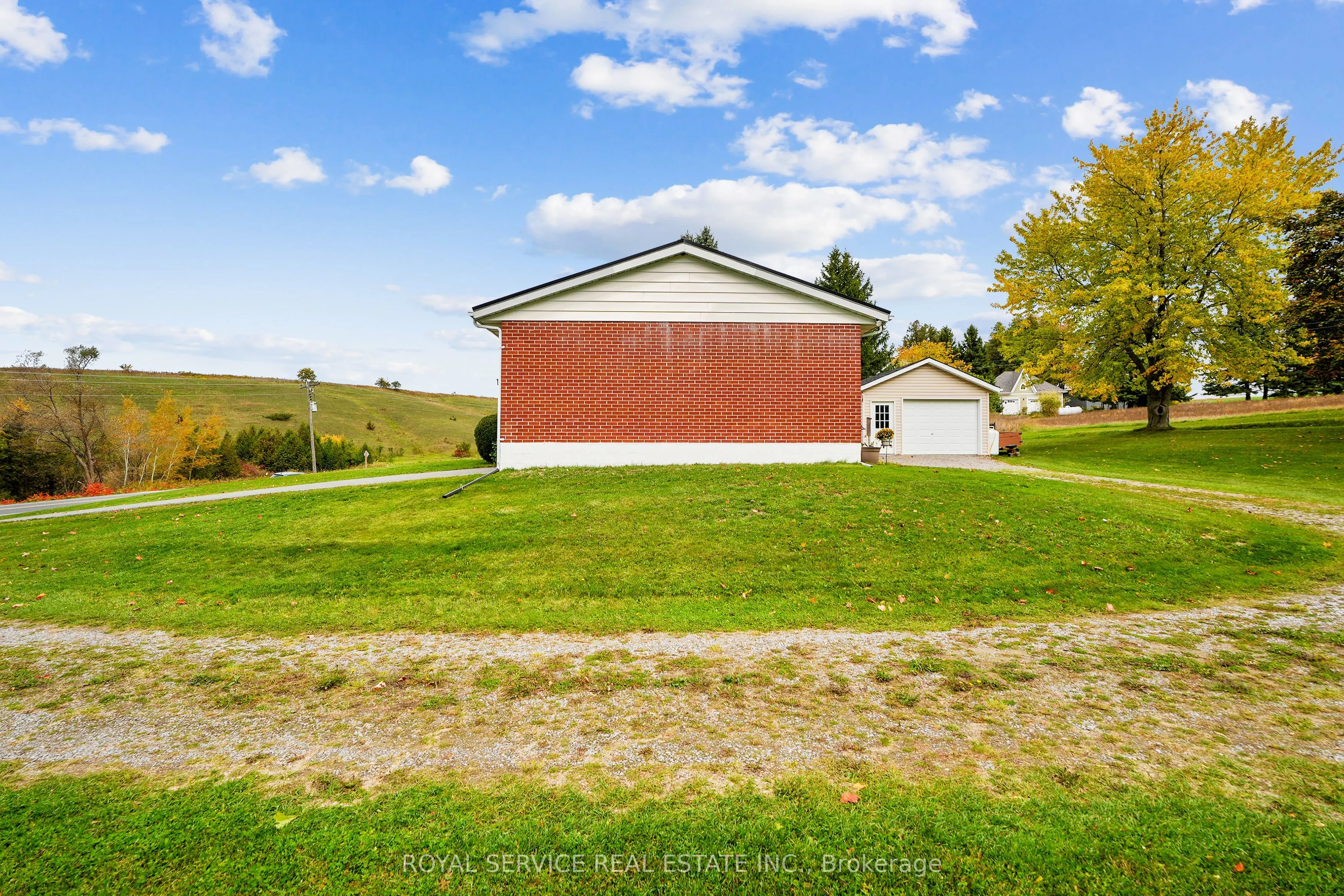 3879 Burnham Street N