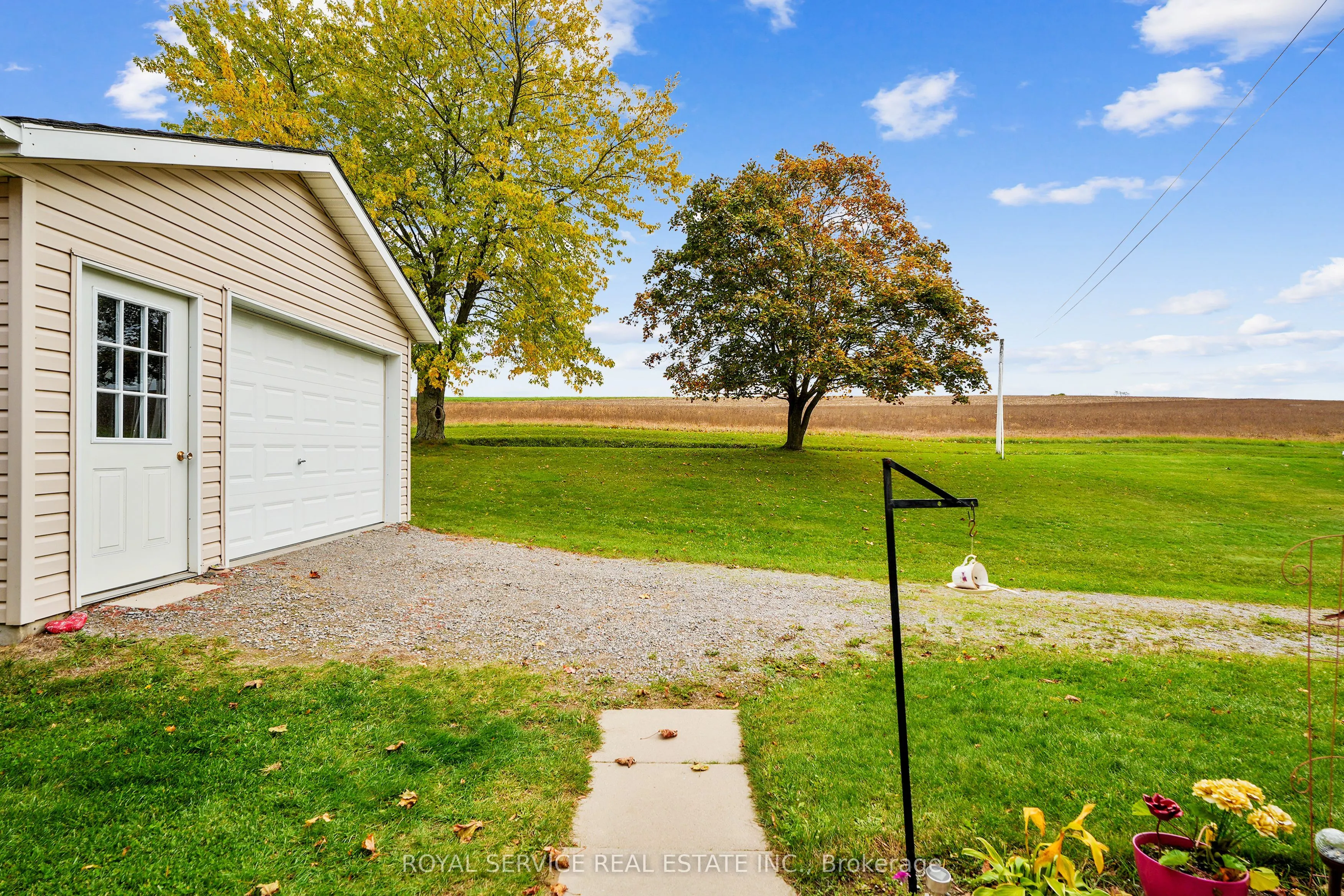 3879 Burnham Street N