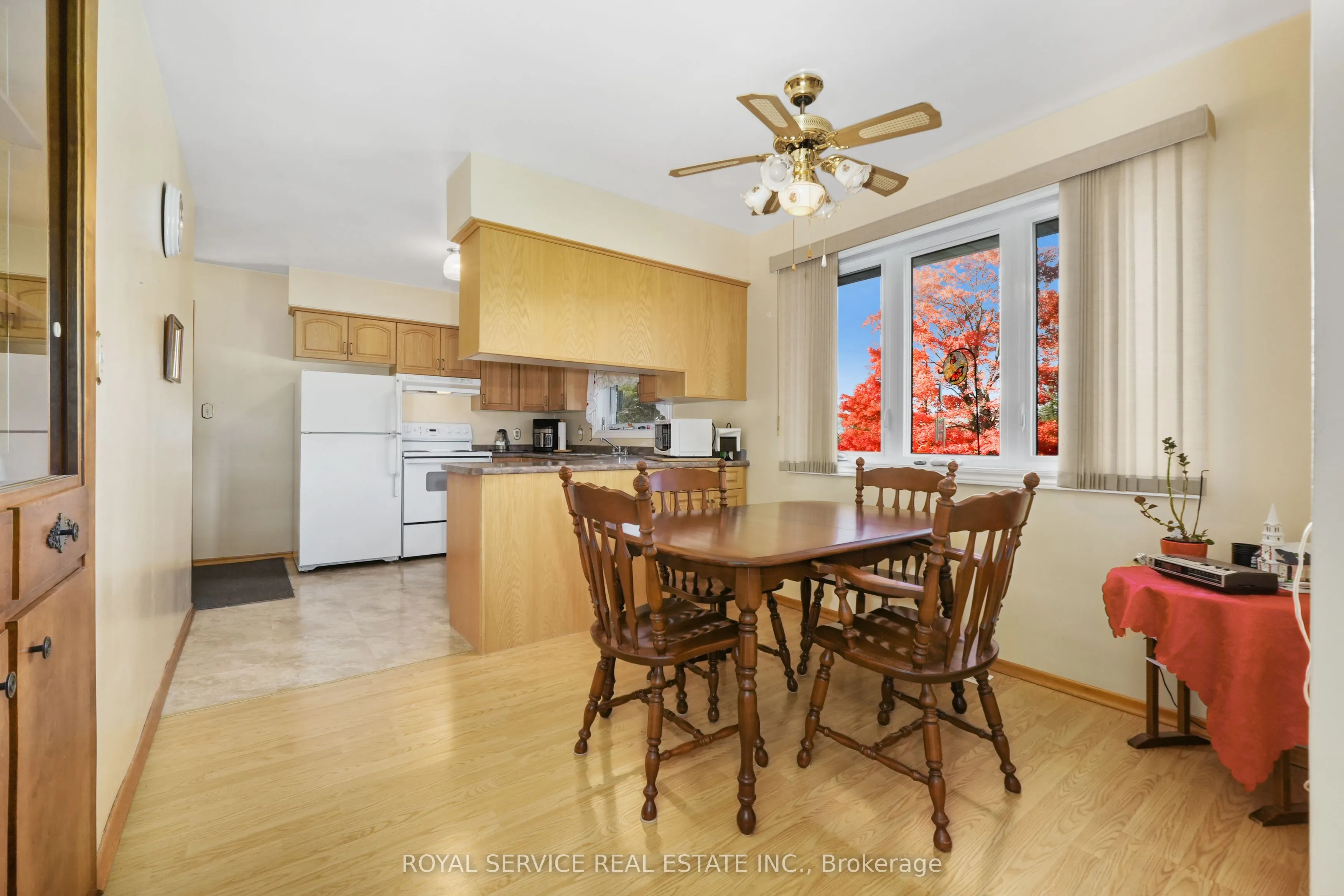 3879 Burnham Street N