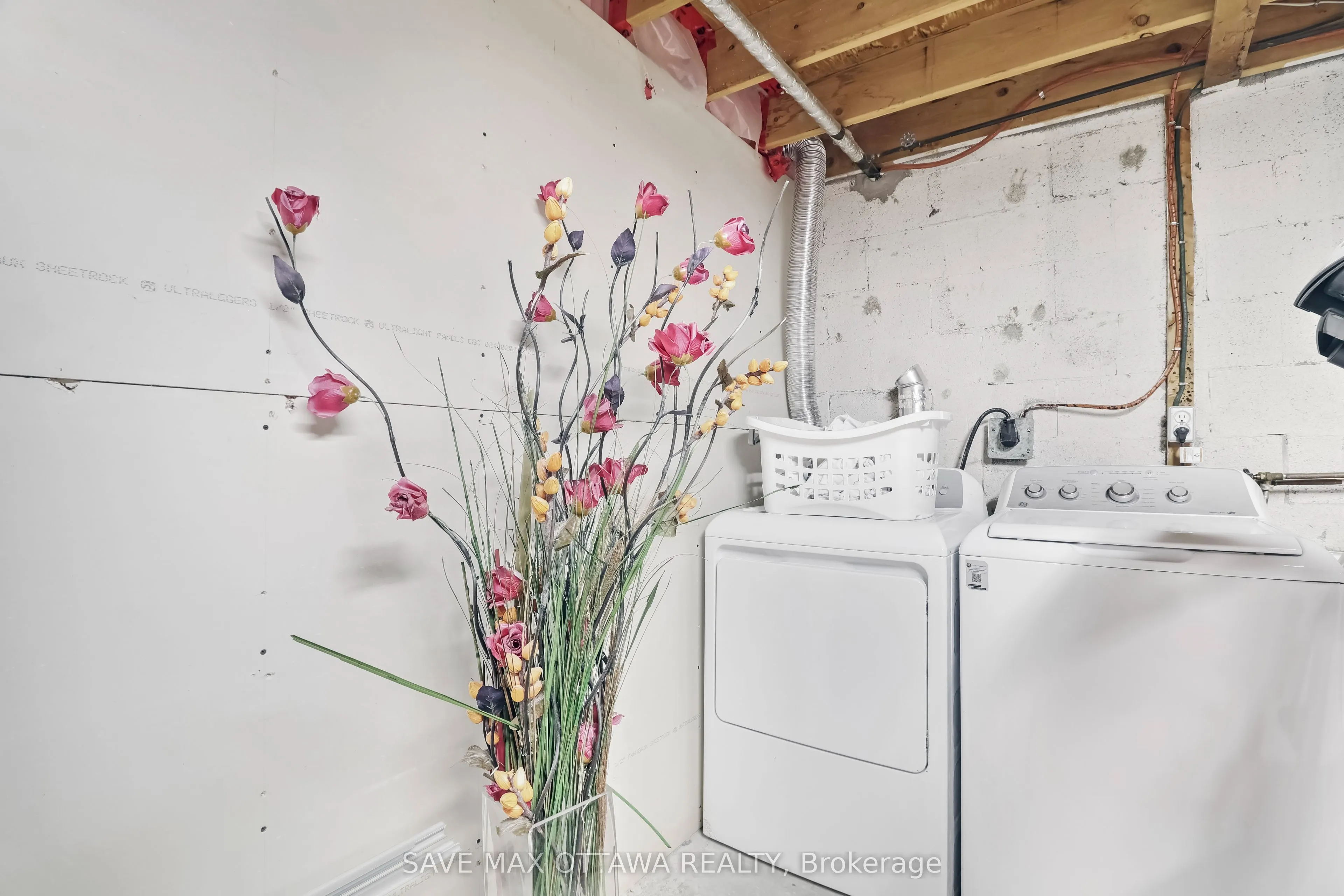 3036 Fairlea Crescent, #-