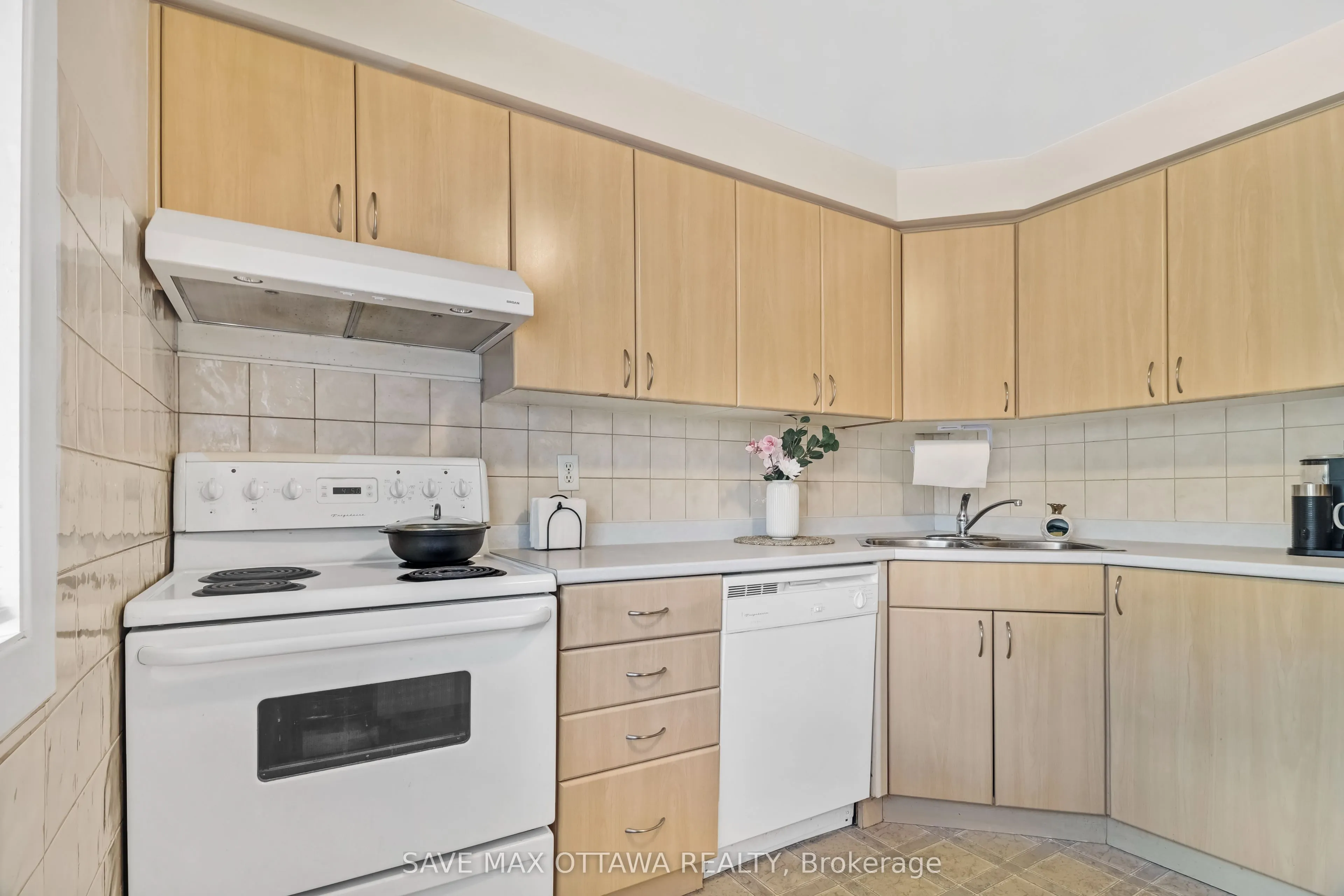 3036 Fairlea Crescent, #-