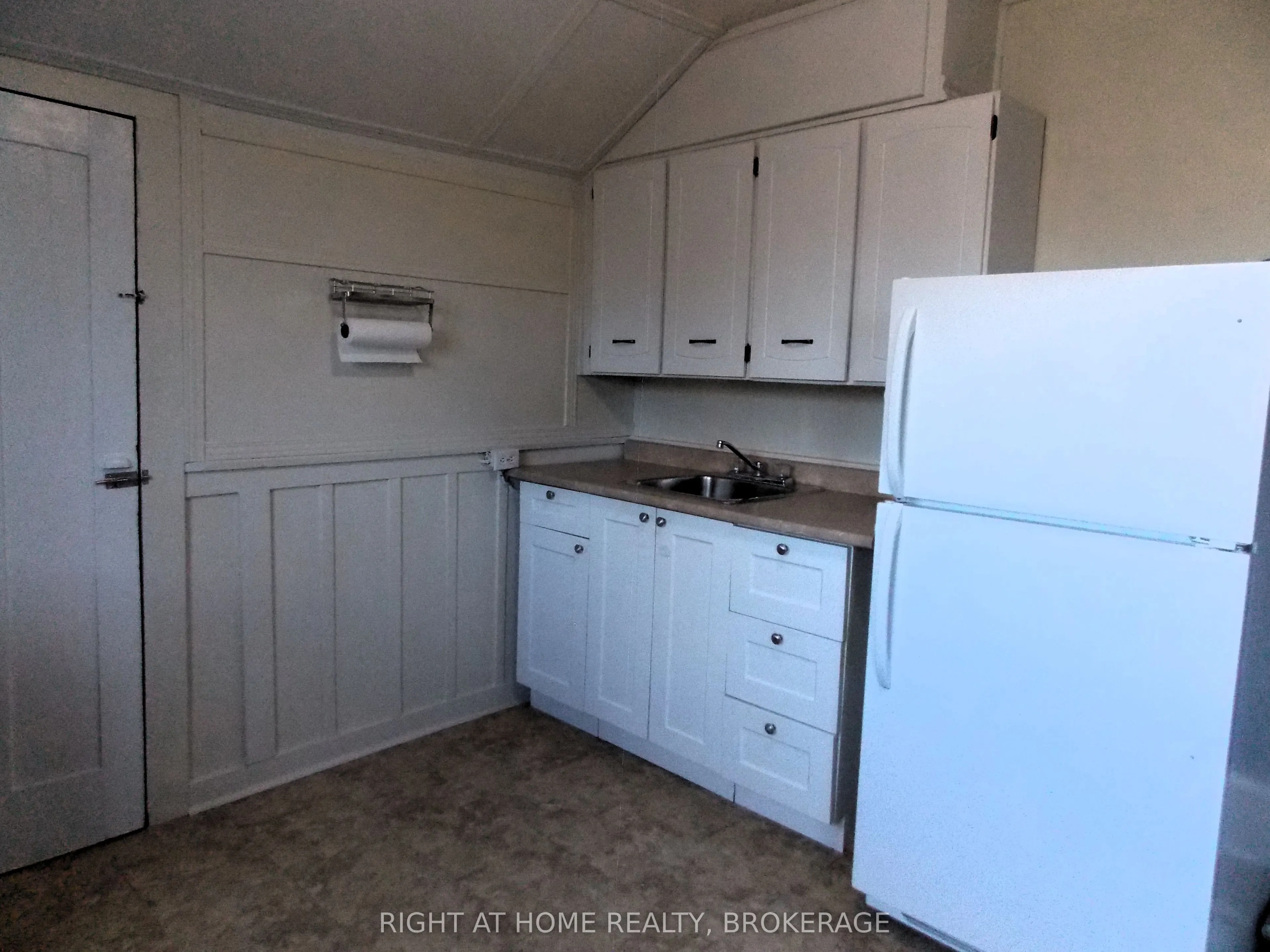 171 Queenston Street