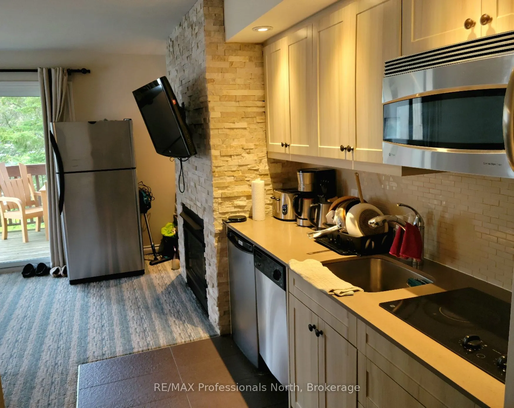 1235 Deerhurst Drive, #54-207