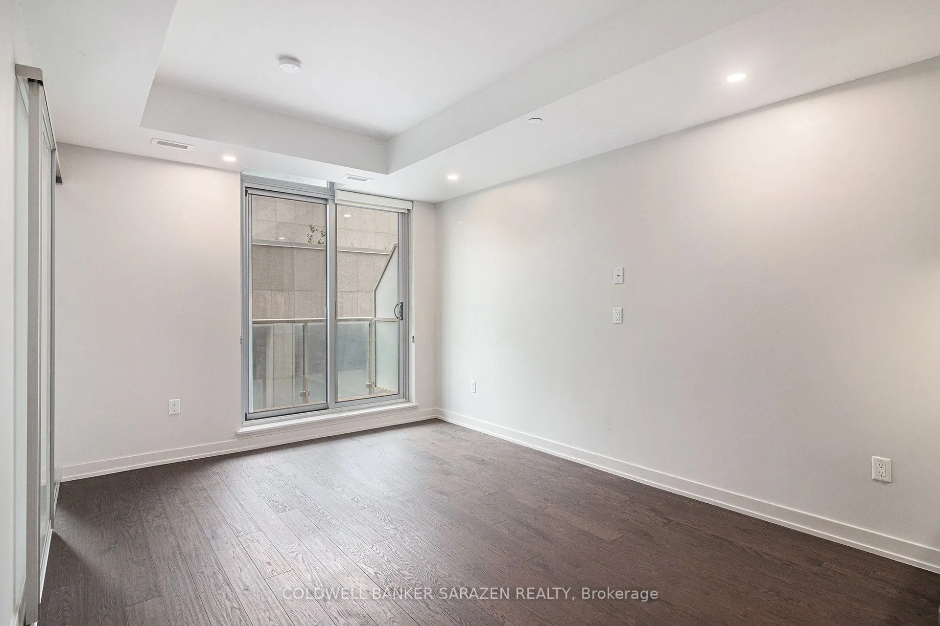 101 Queen Street, #808