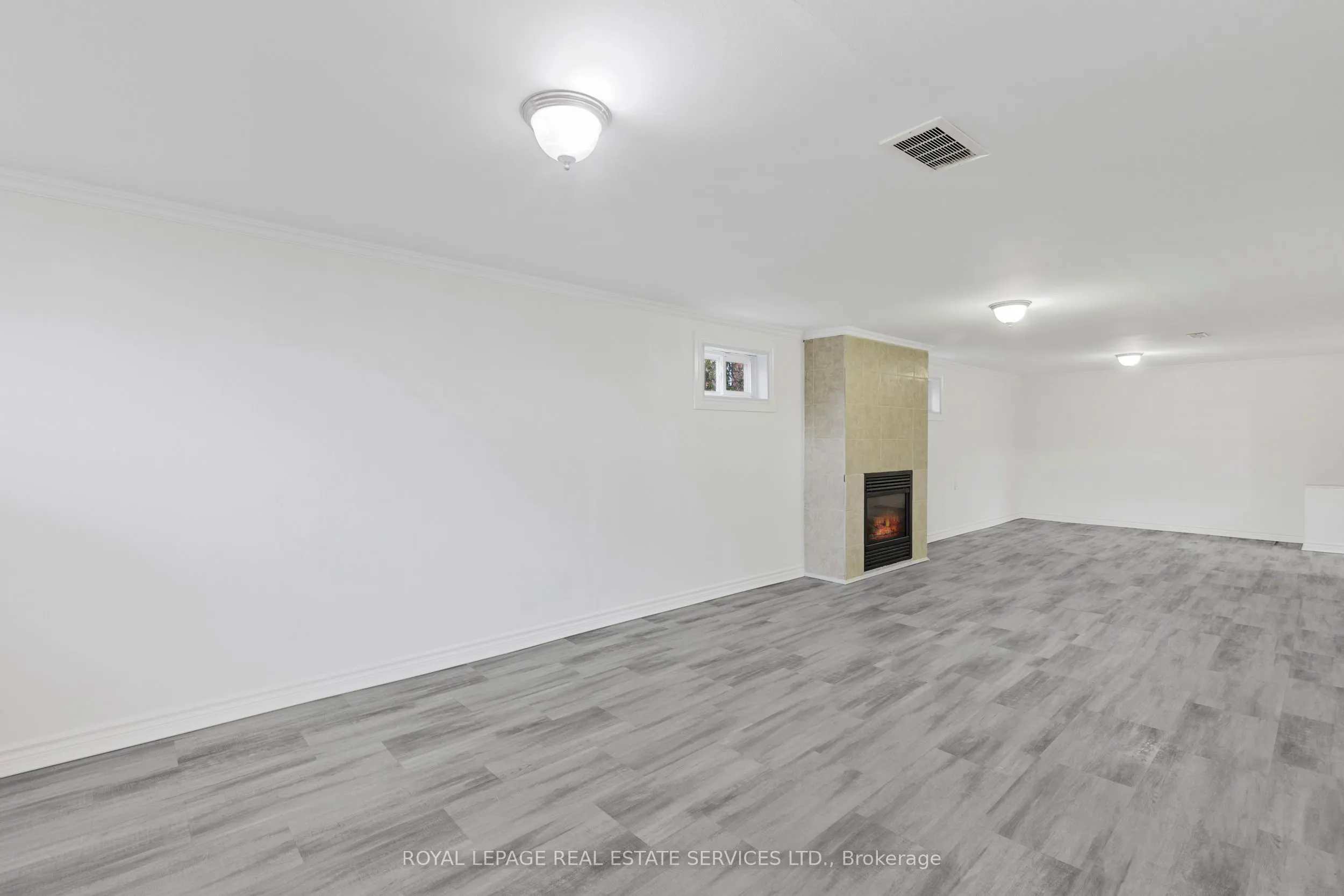 559 East 27th Street