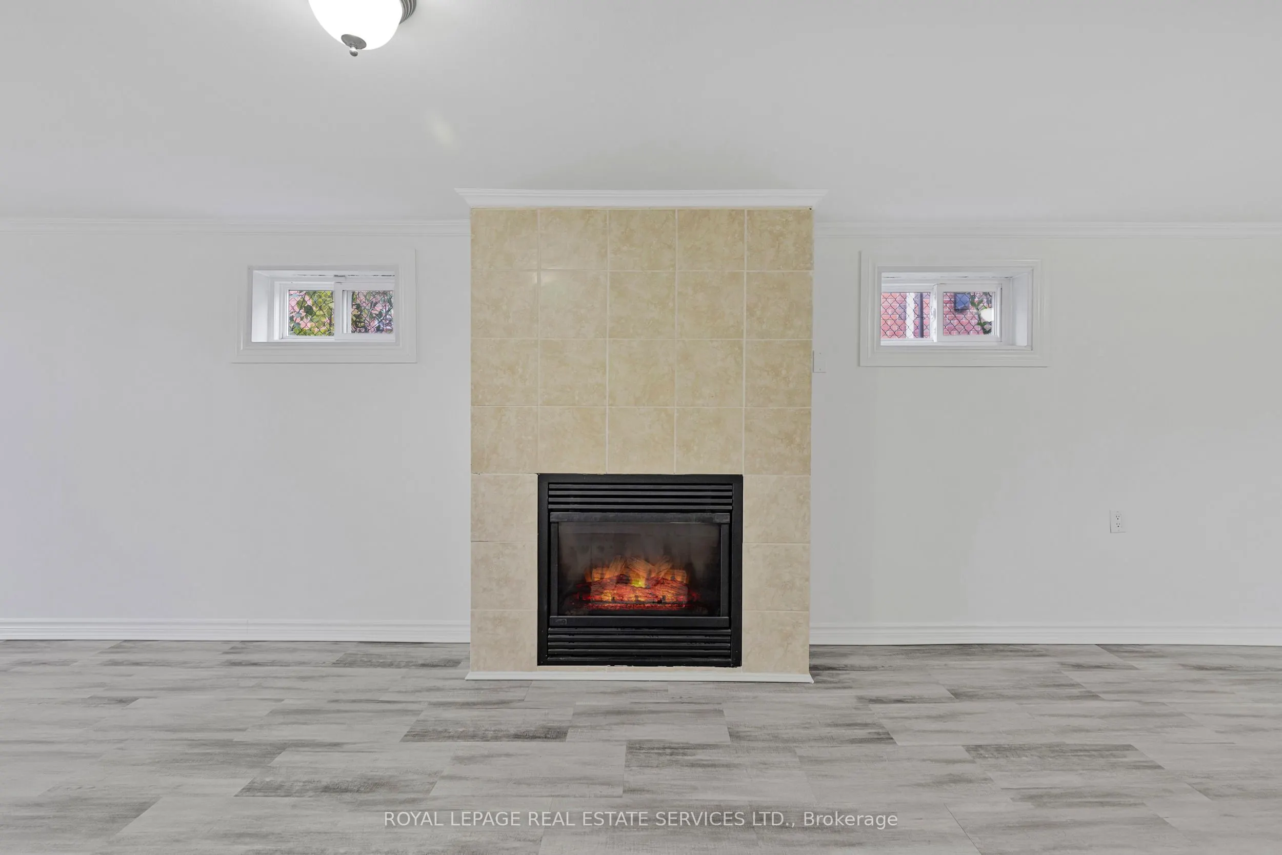 559 East 27th Street