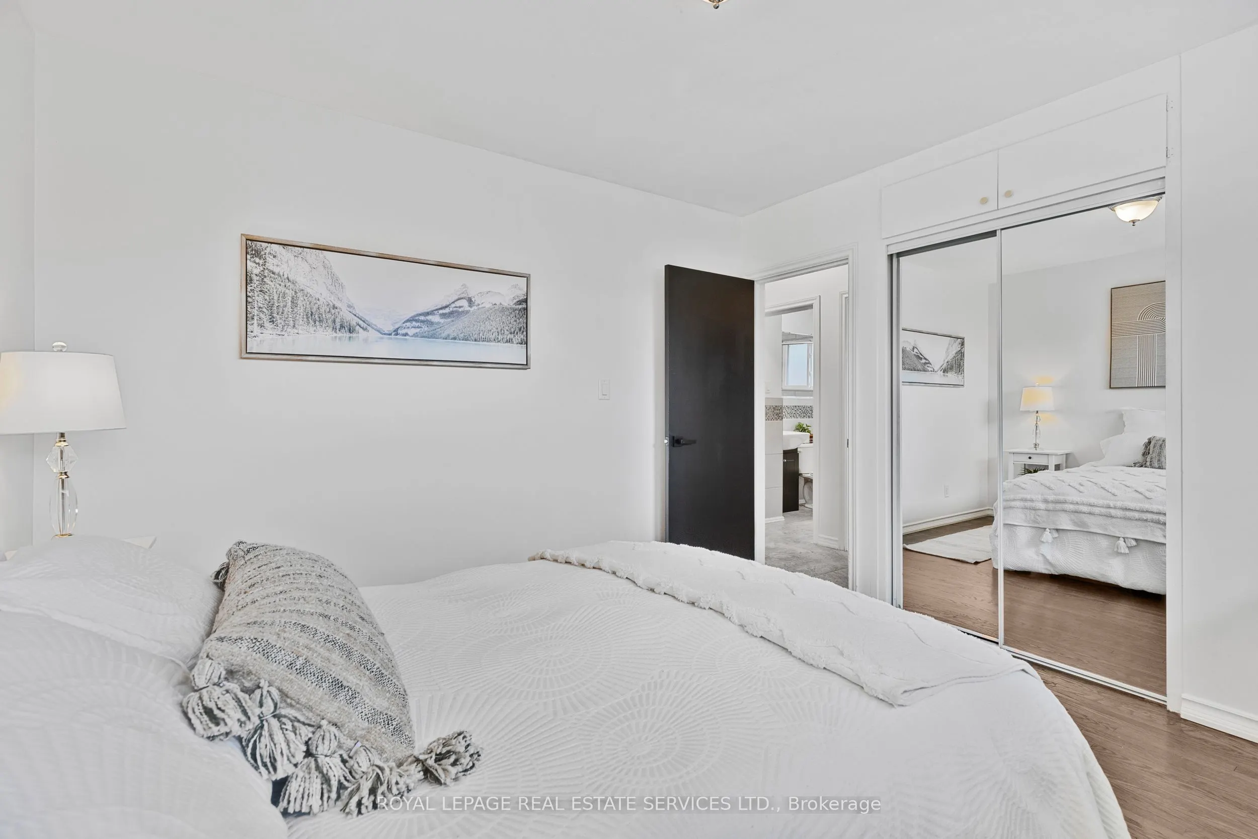 559 East 27th Street