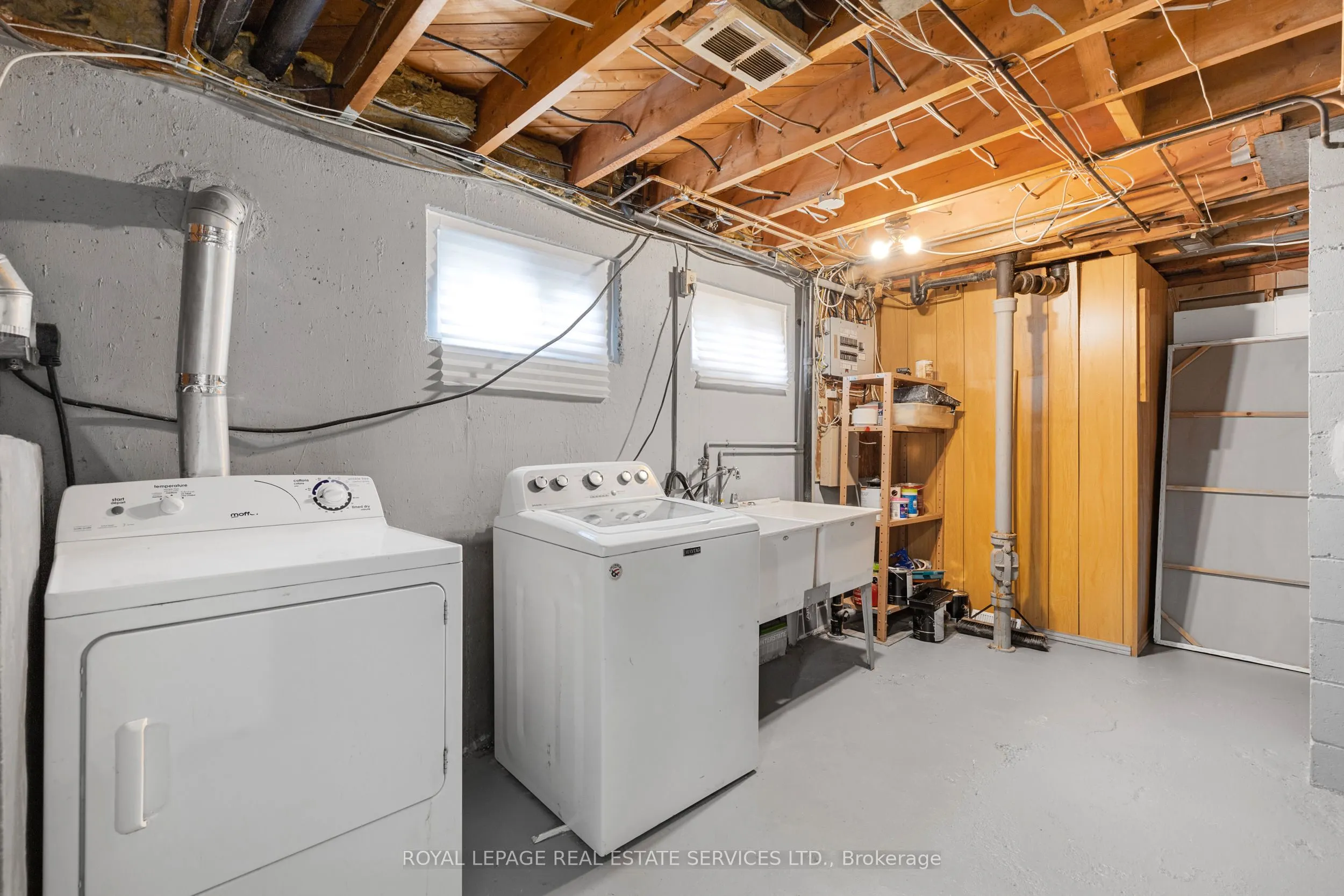 559 East 27th Street