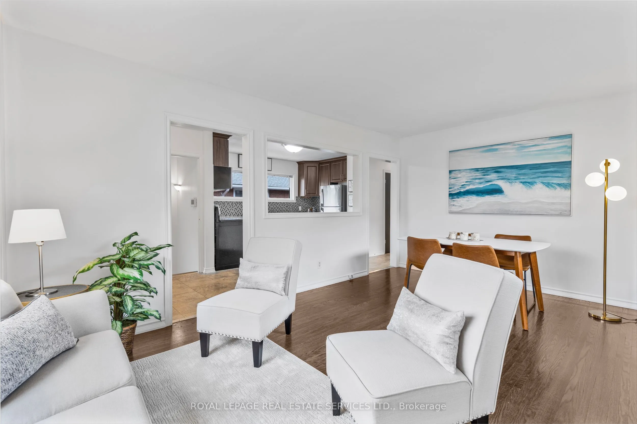 559 East 27th Street