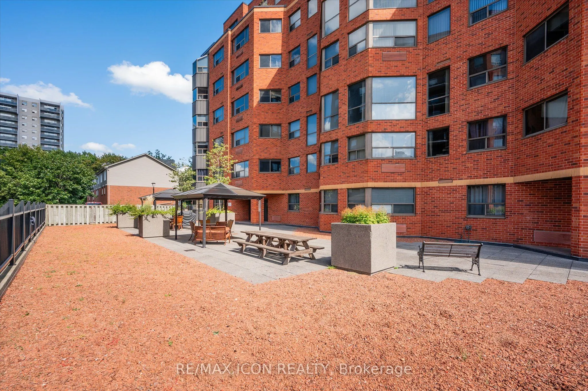 20 Ellen Street E, #610