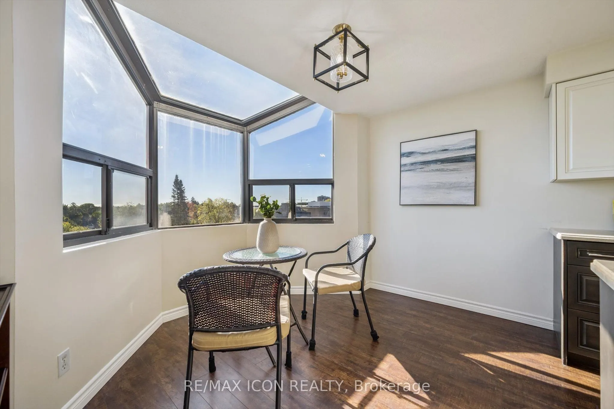 20 Ellen Street E, #610