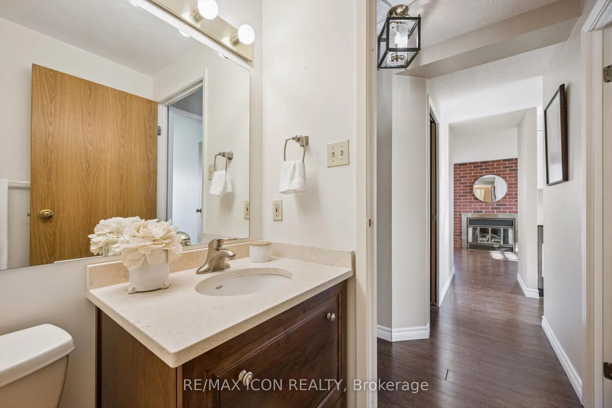 20 Ellen Street E, #610