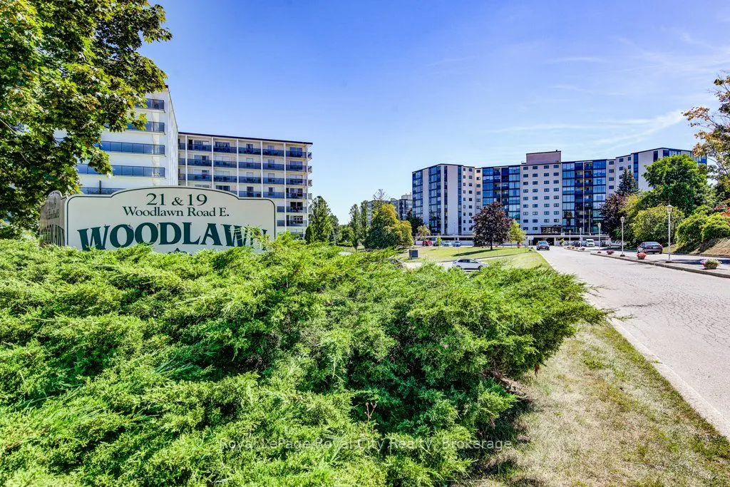 19 Woodlawn Road E, #602