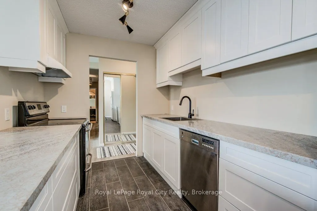 19 Woodlawn Road E, #602