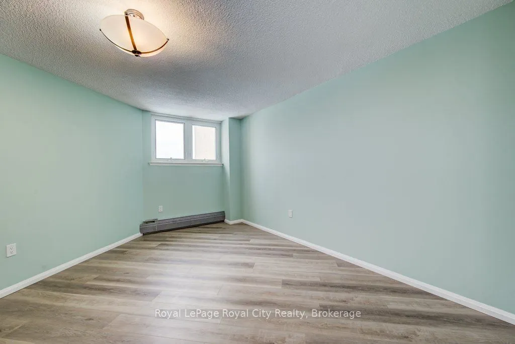 19 Woodlawn Road E, #602