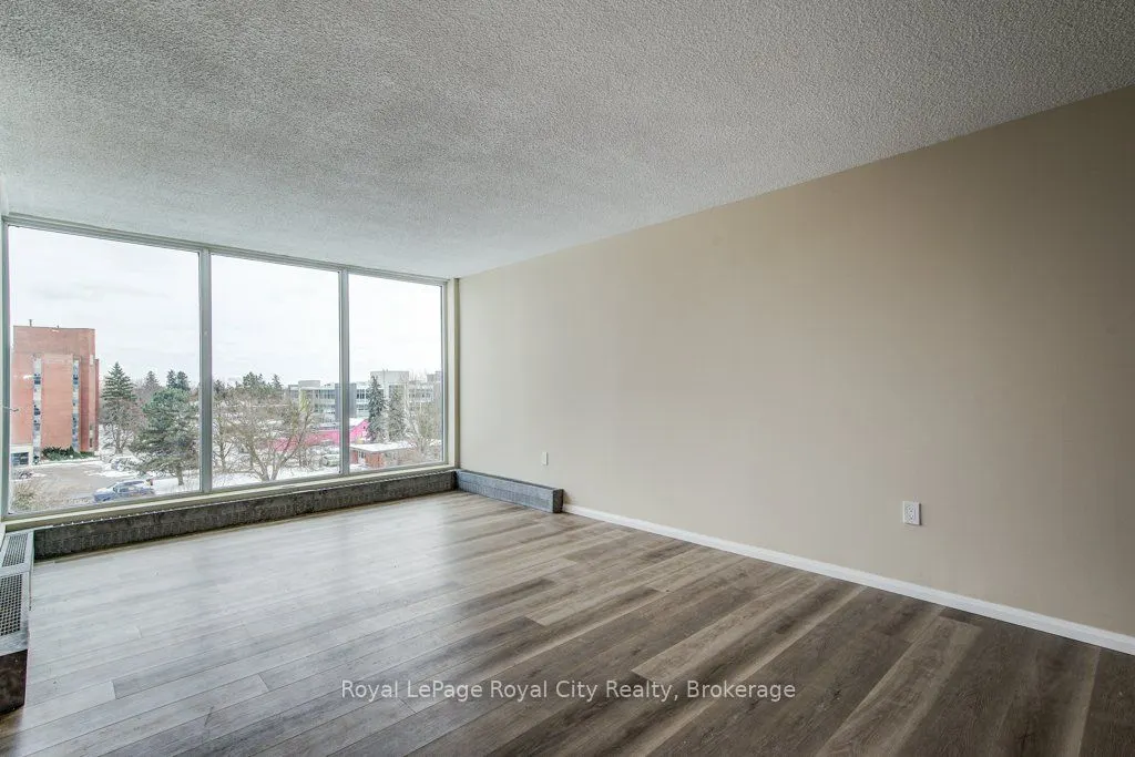 19 Woodlawn Road E, #602