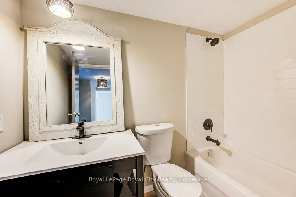 19 Woodlawn Road E, #602