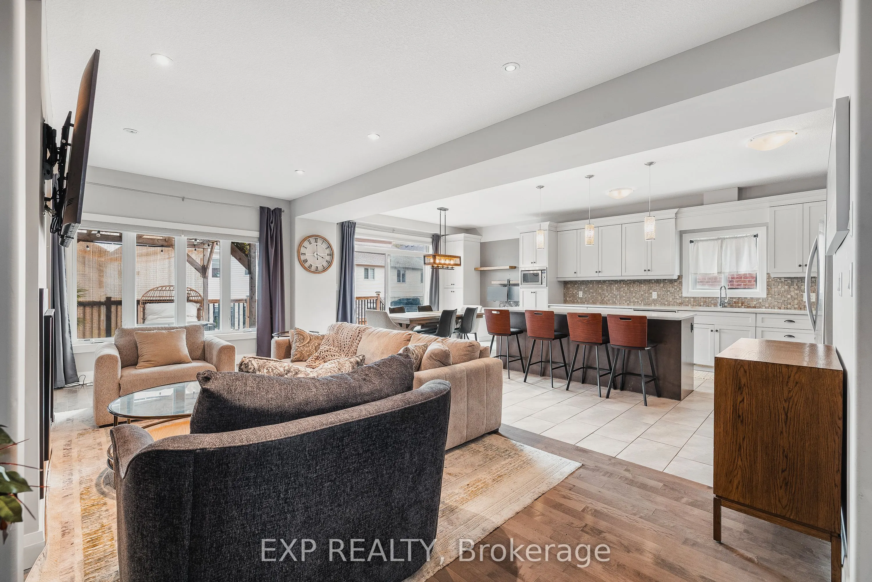 346 Moorlands Crescent