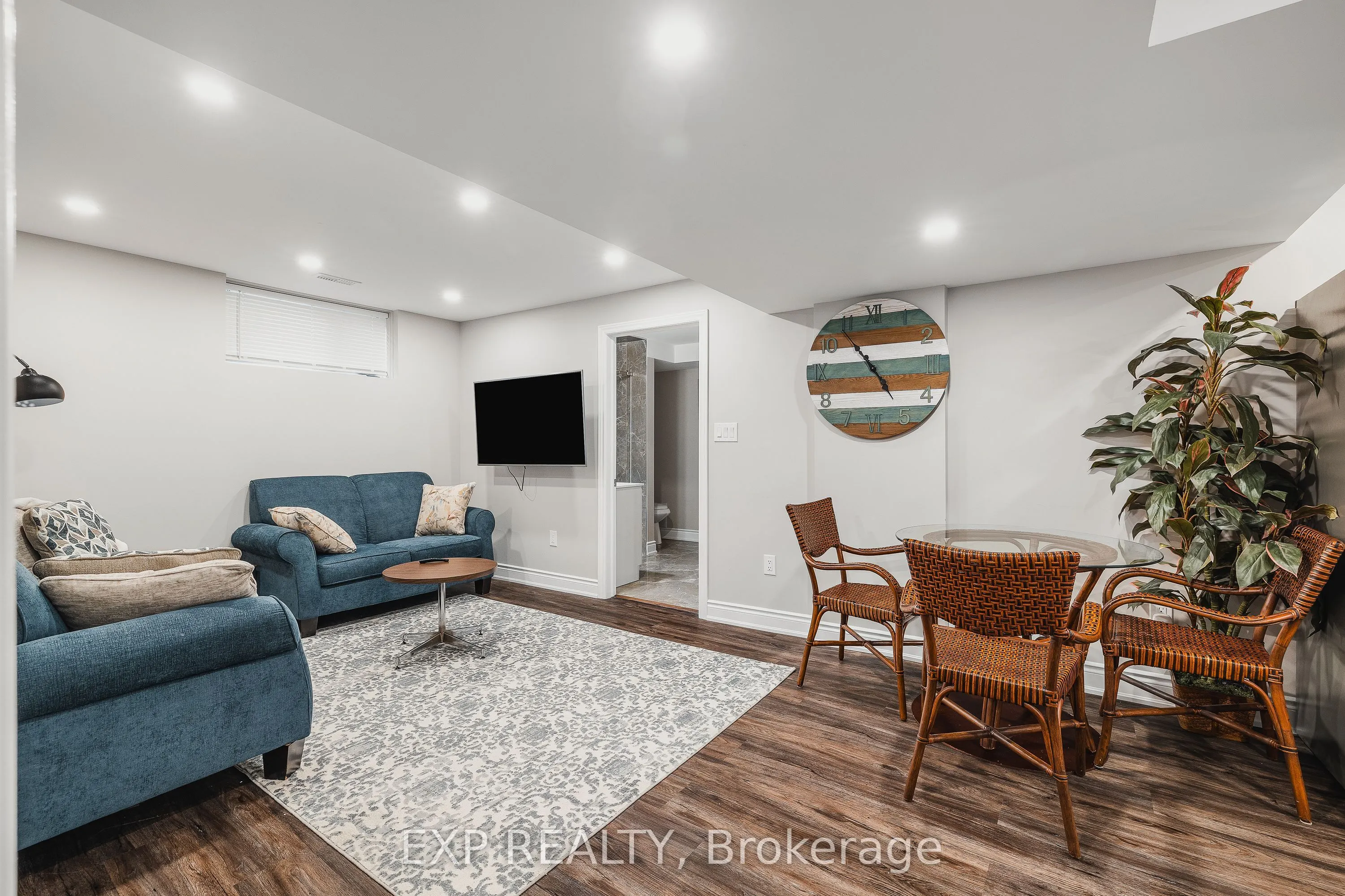 346 Moorlands Crescent