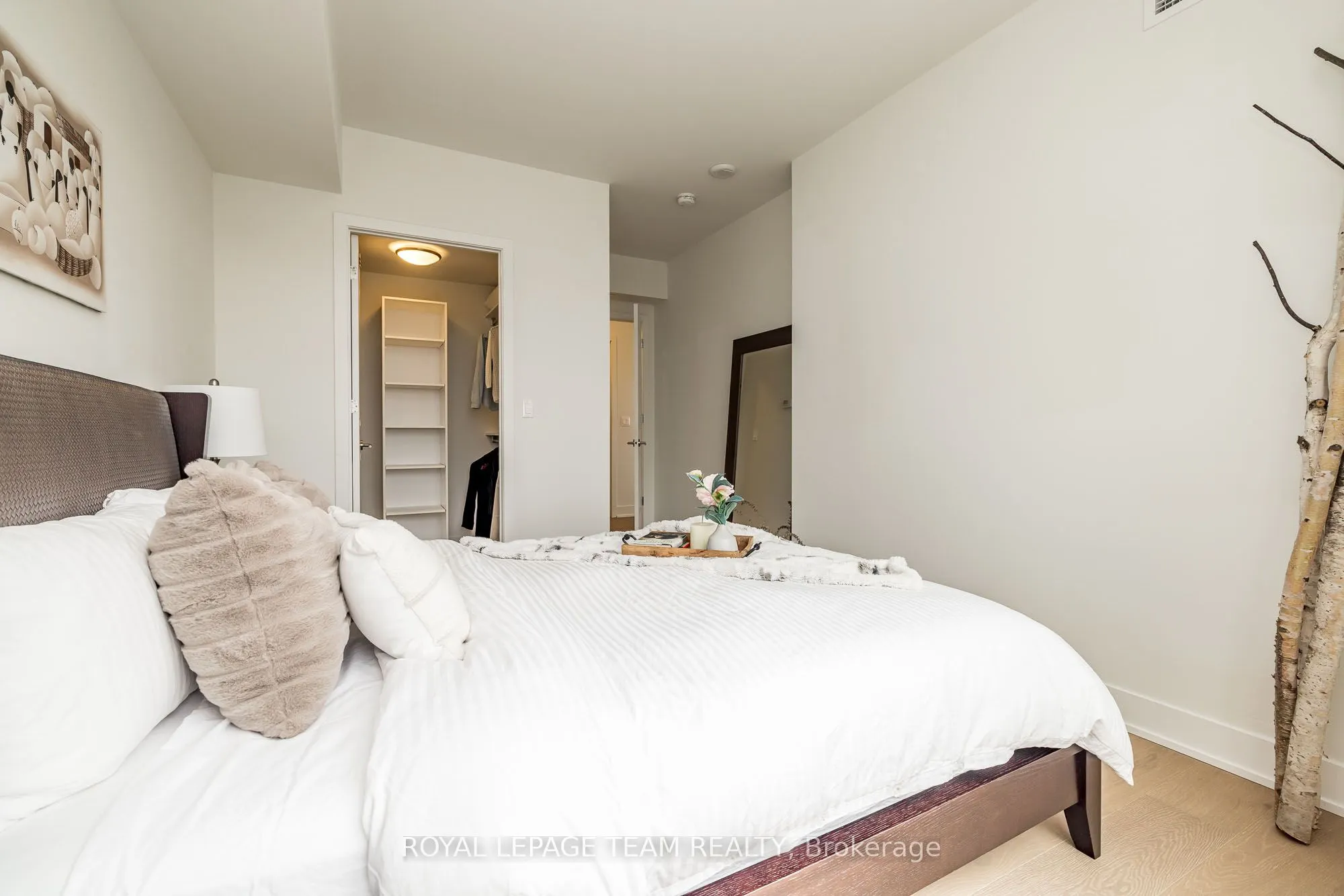 485 Richmond Road, #709