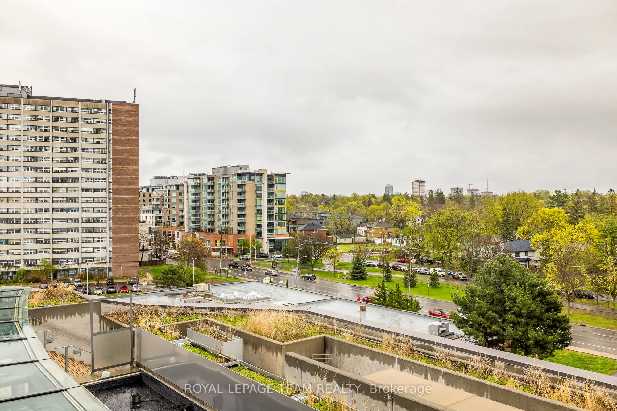 485 Richmond Road, #709