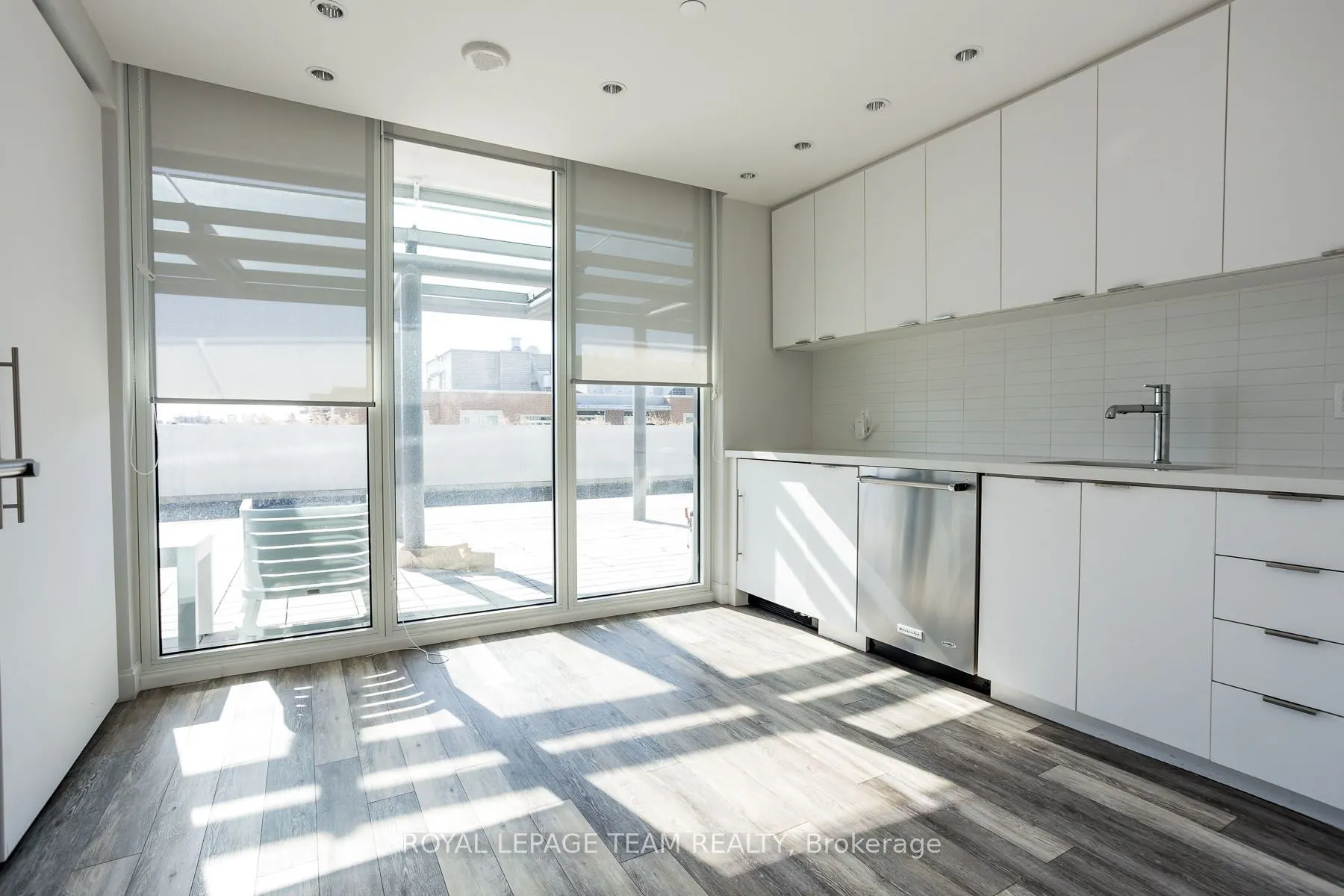 485 Richmond Road, #709