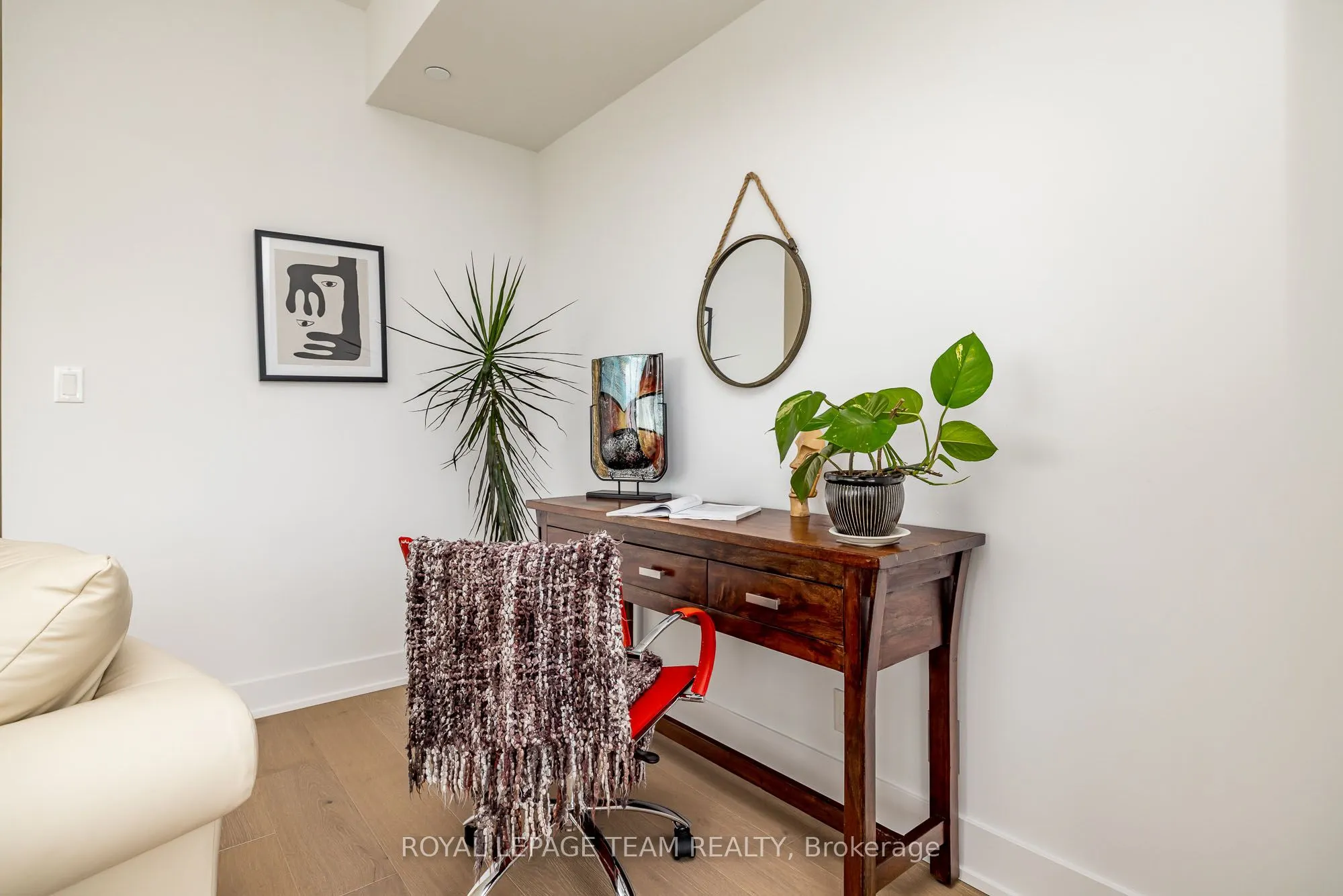 485 Richmond Road, #709