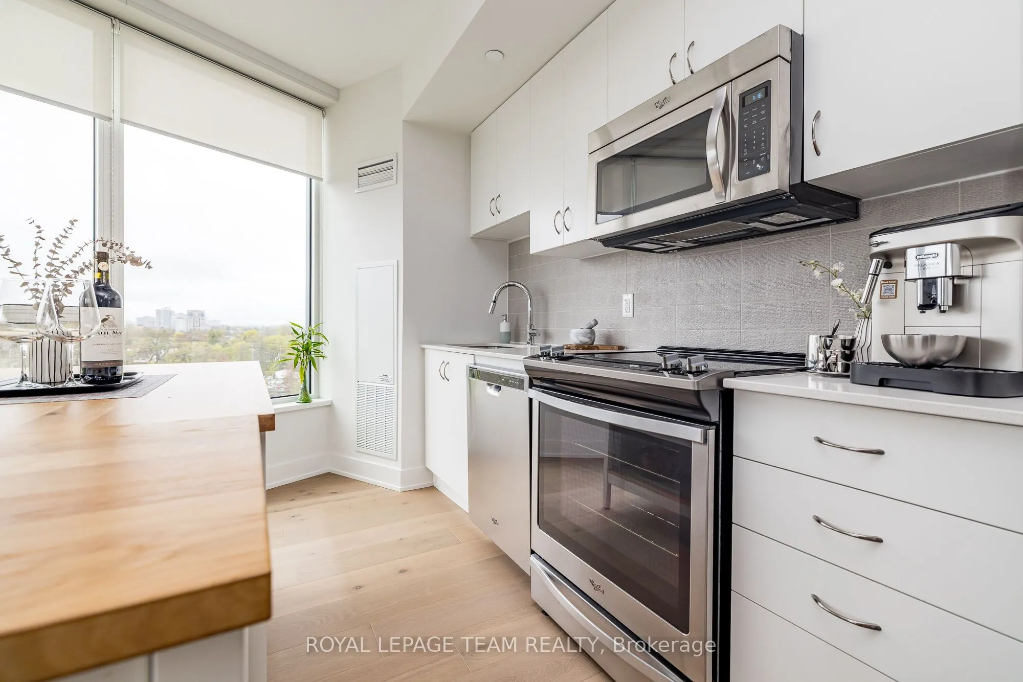 485 Richmond Road, #709