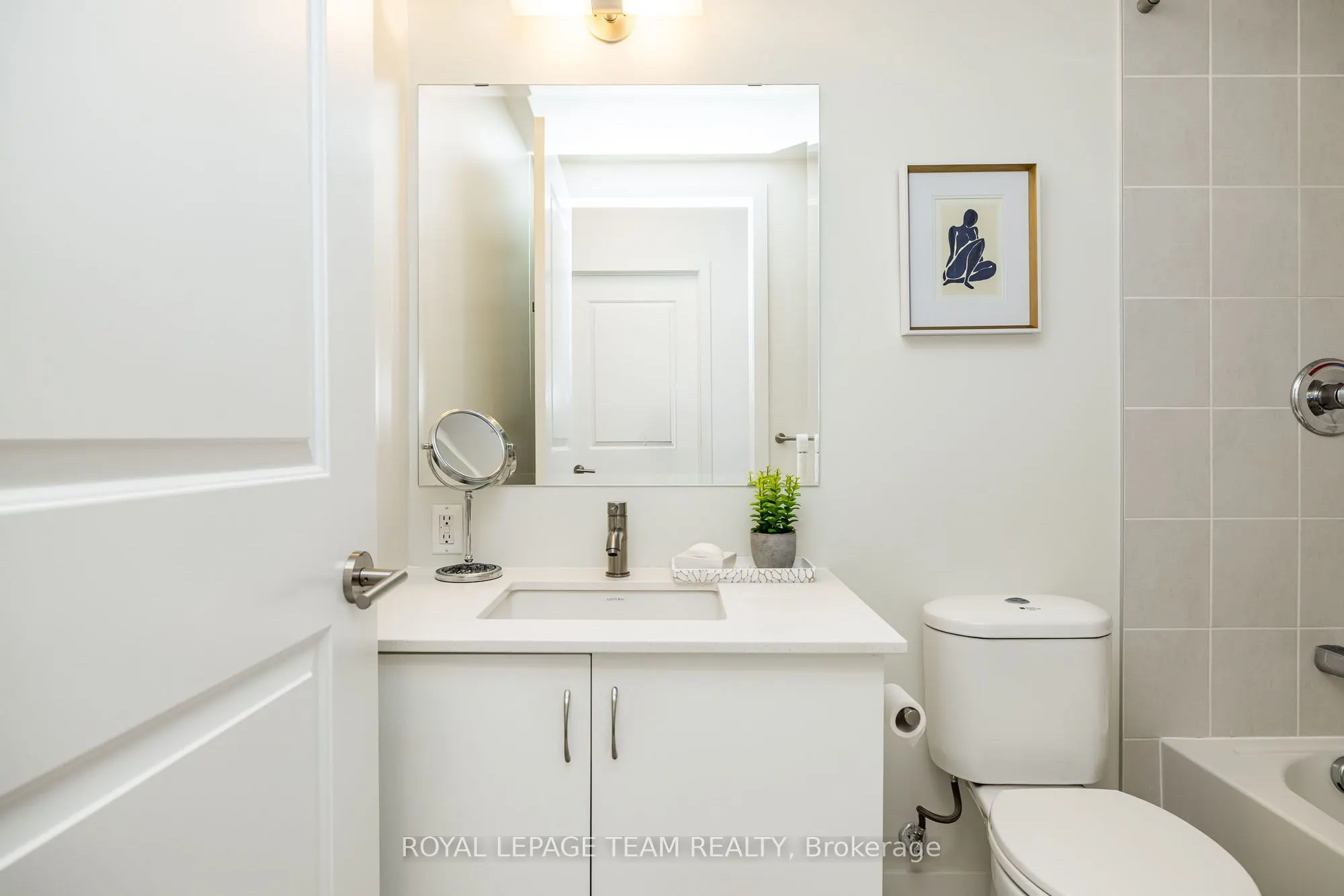 485 Richmond Road, #709