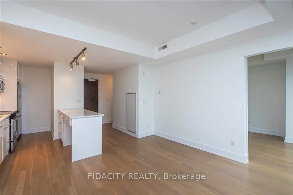 360 Patricia Avenue, #820