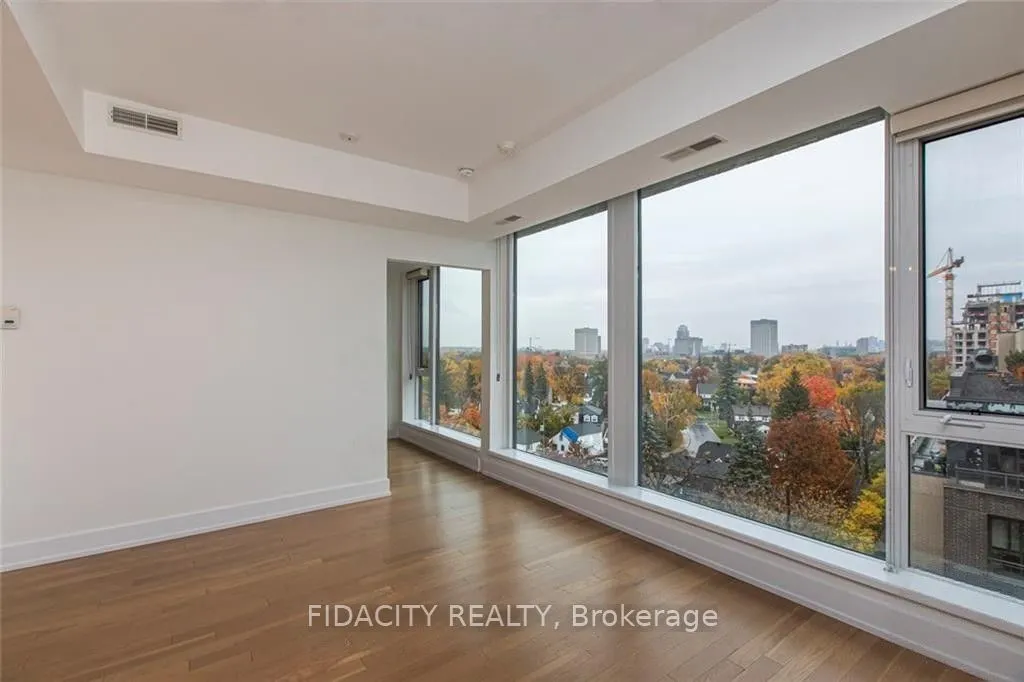 360 Patricia Avenue, #820