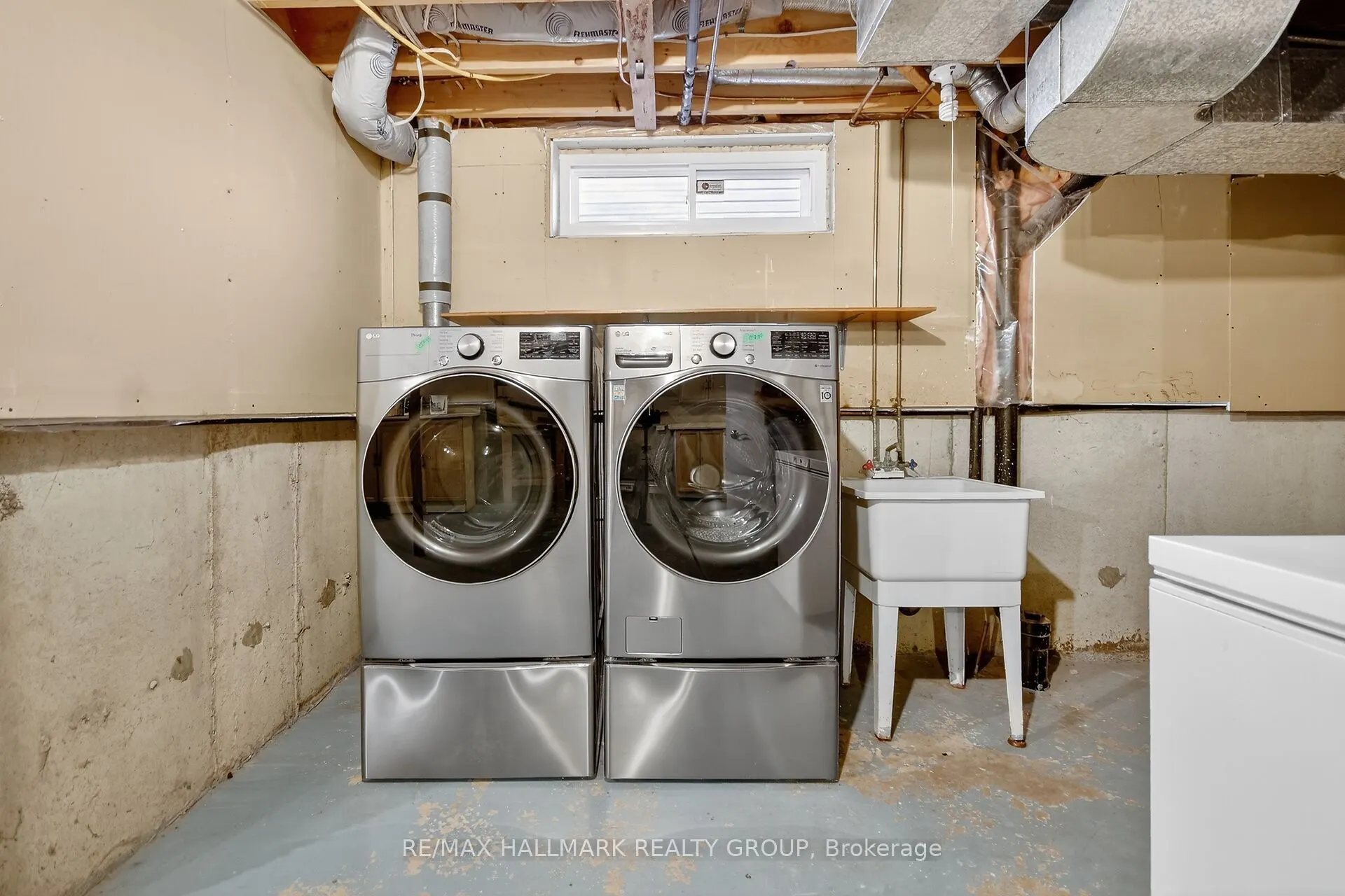 32 Pheasant Run Drive