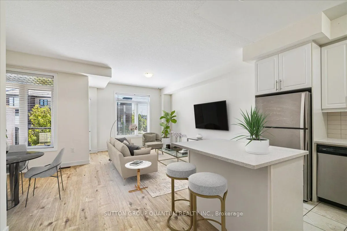 590 North Service Road, #105