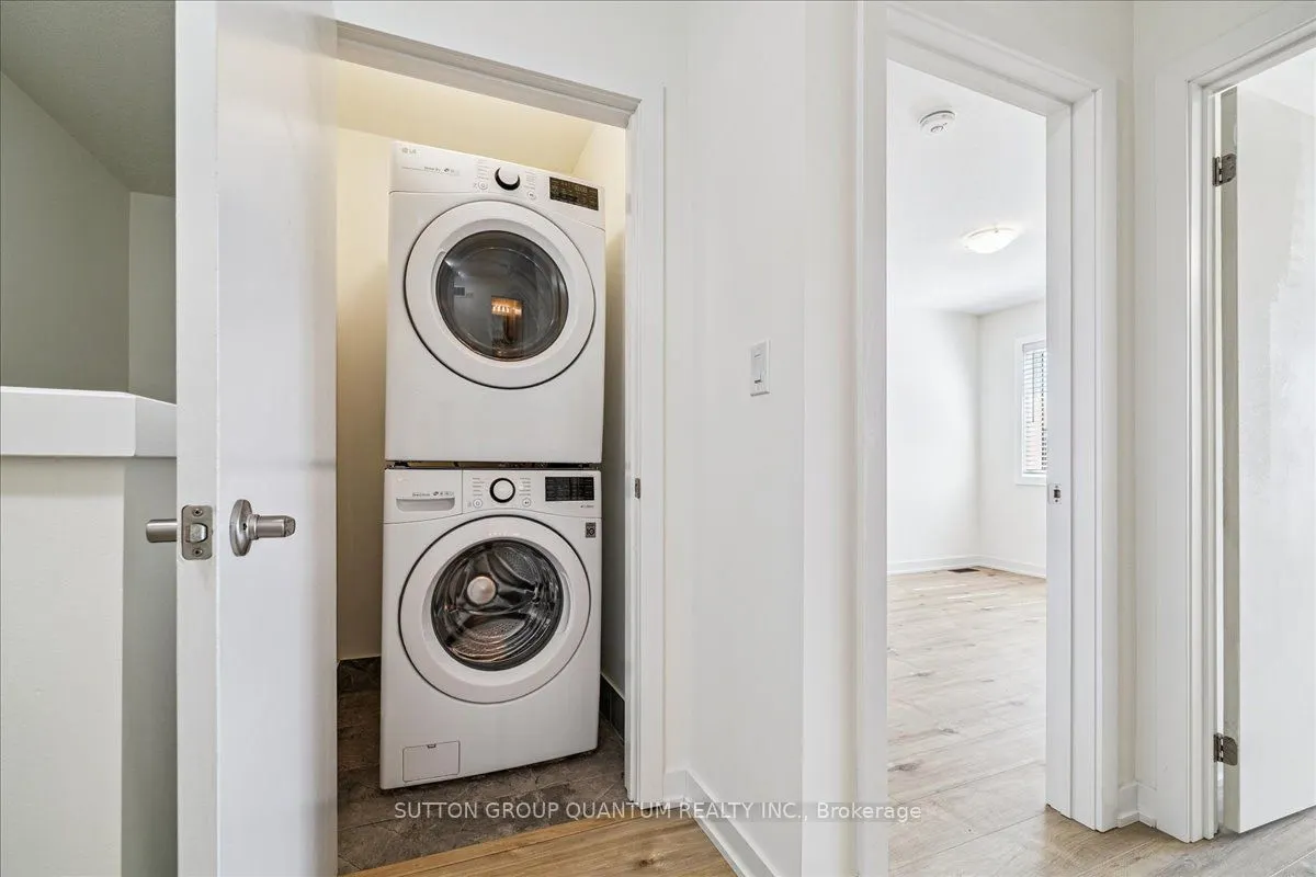 590 North Service Road, #105