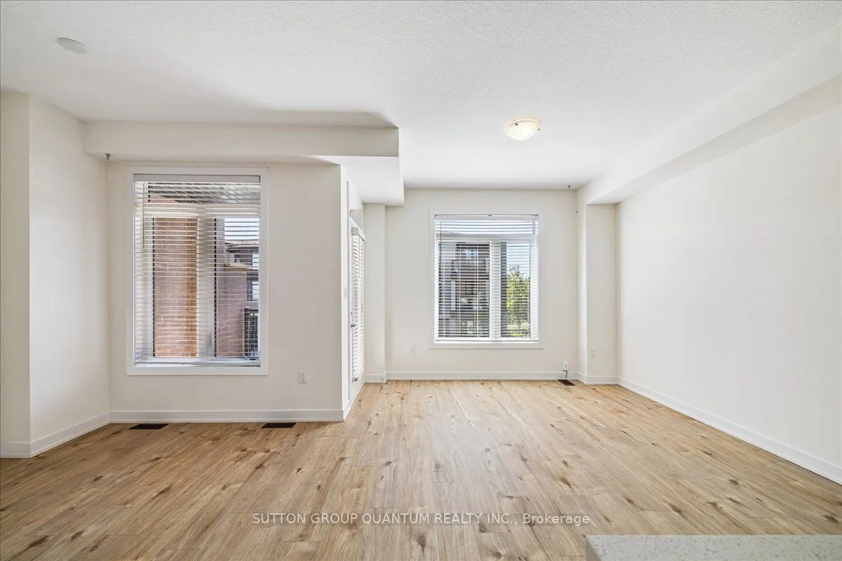 590 North Service Road, #105