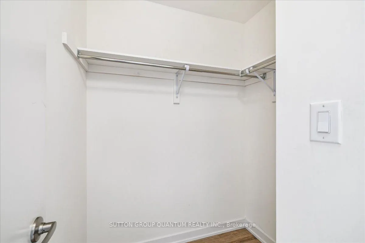 590 North Service Road, #105