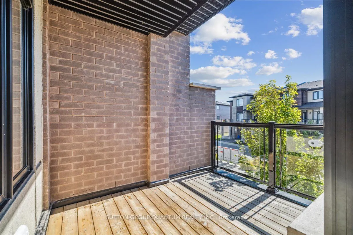 590 North Service Road, #105