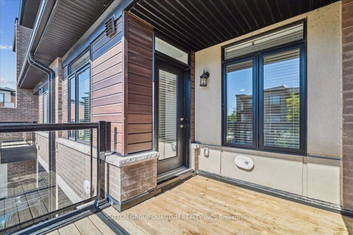 590 North Service Road, #105