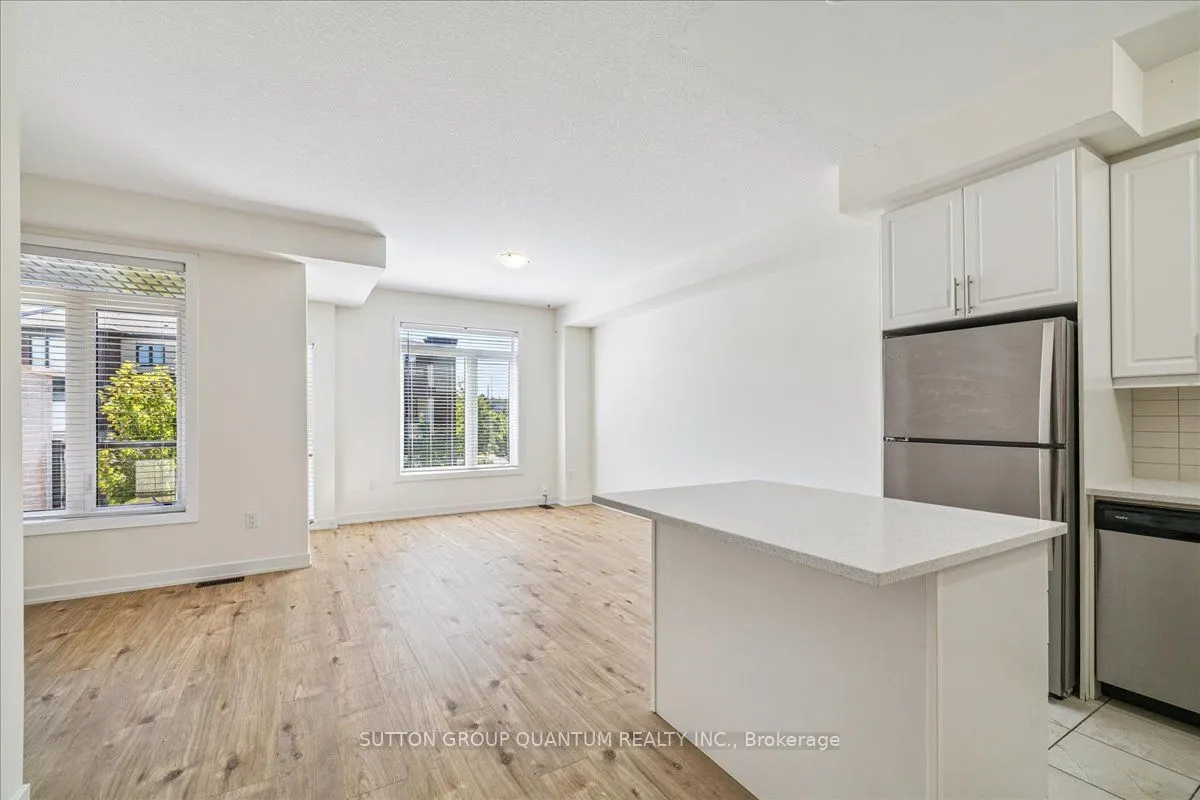 590 North Service Road, #105