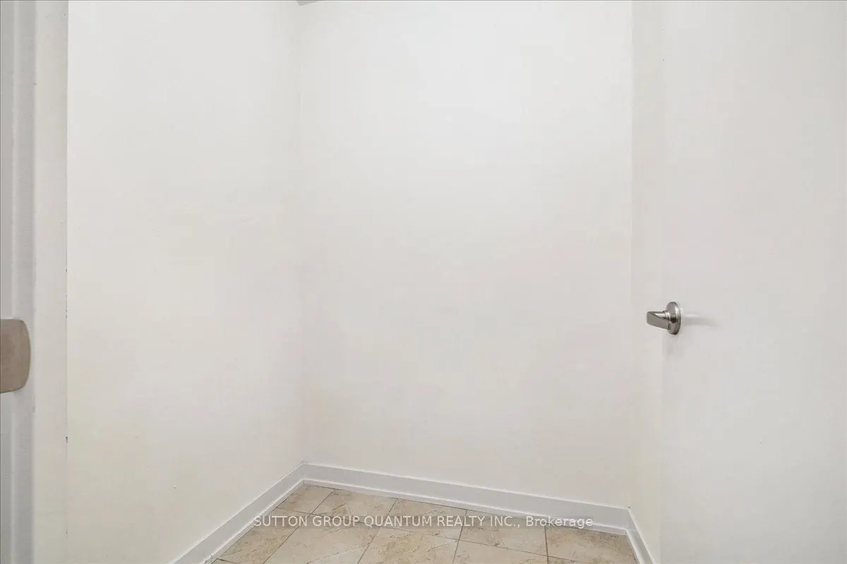 590 North Service Road, #105