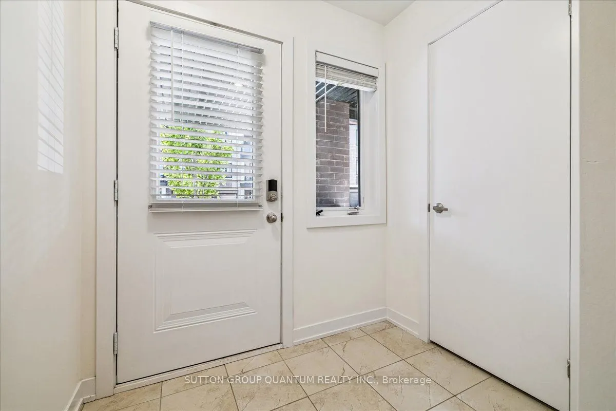 590 North Service Road, #105