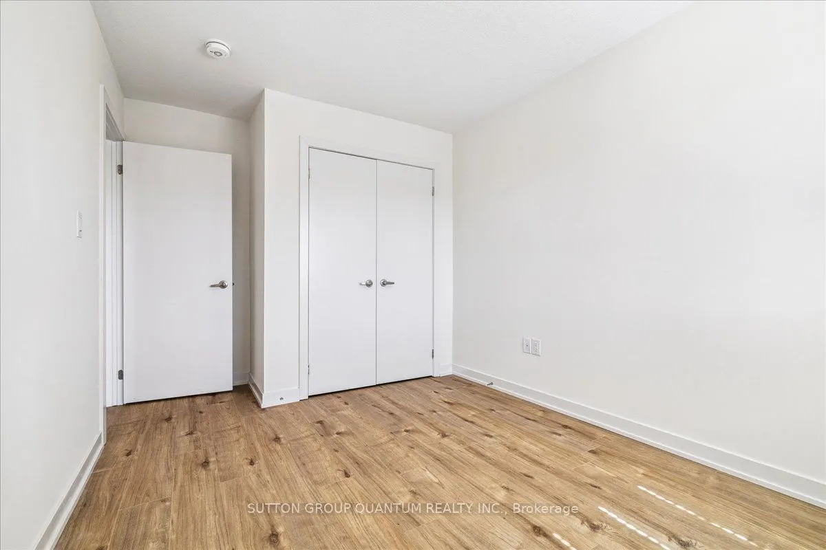 590 North Service Road, #105