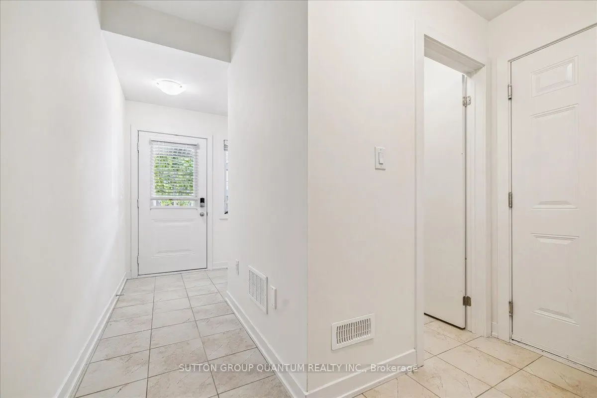 590 North Service Road, #105