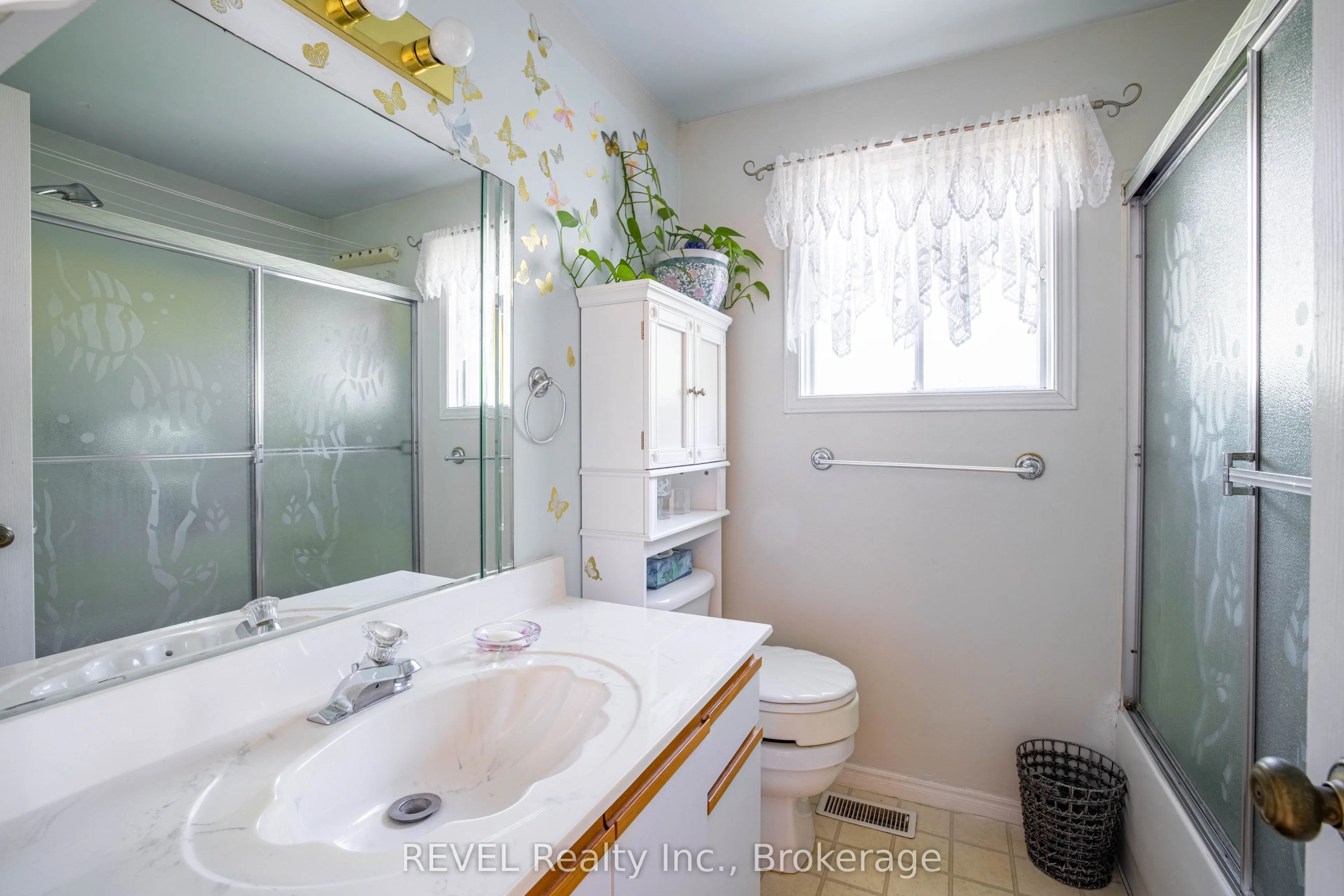 37 Manchester Avenue