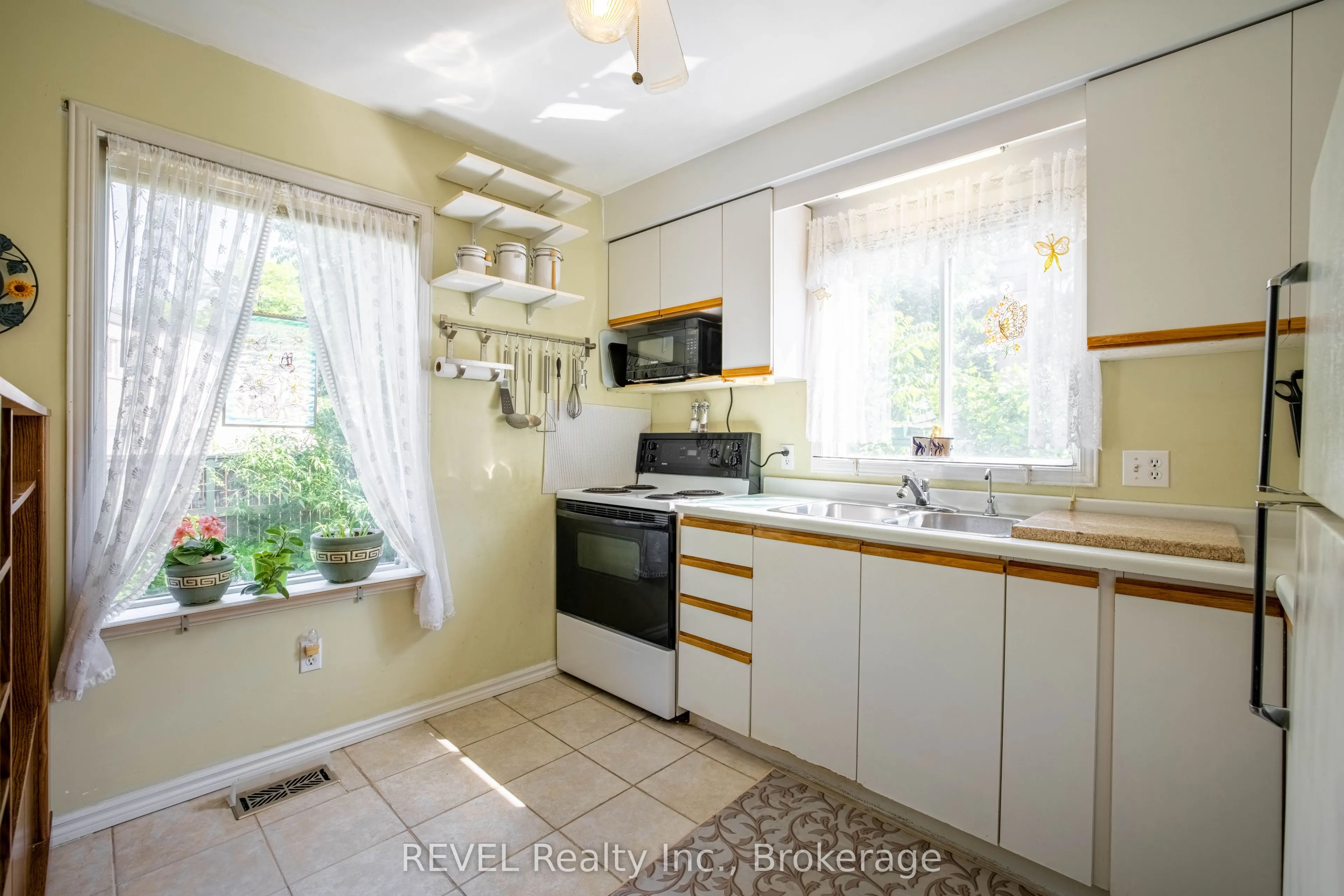 37 Manchester Avenue